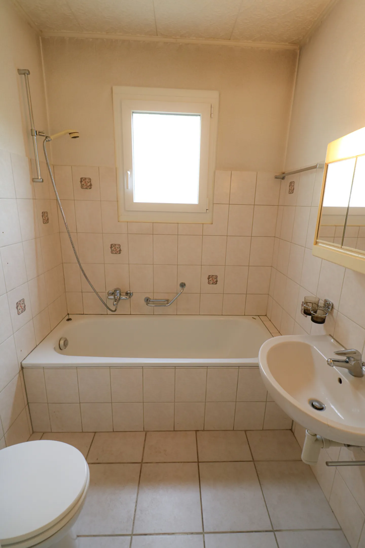 3-family house in the Linden district - Photo 4 of 8