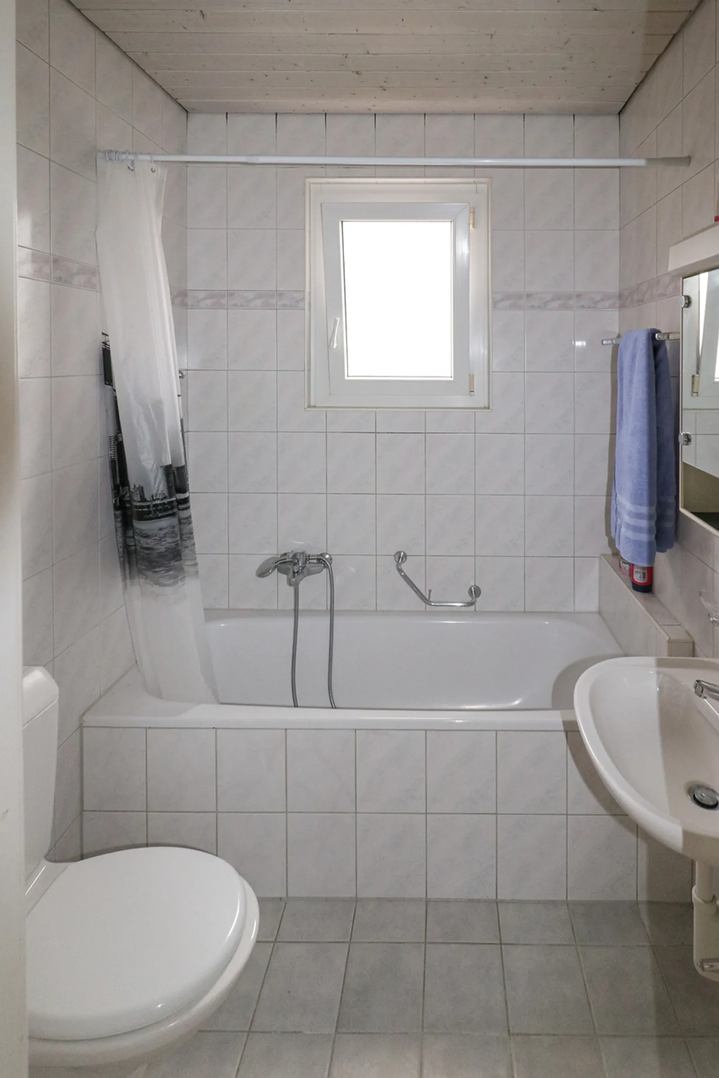 3-family house in the Linden district - Photo 7 of 8