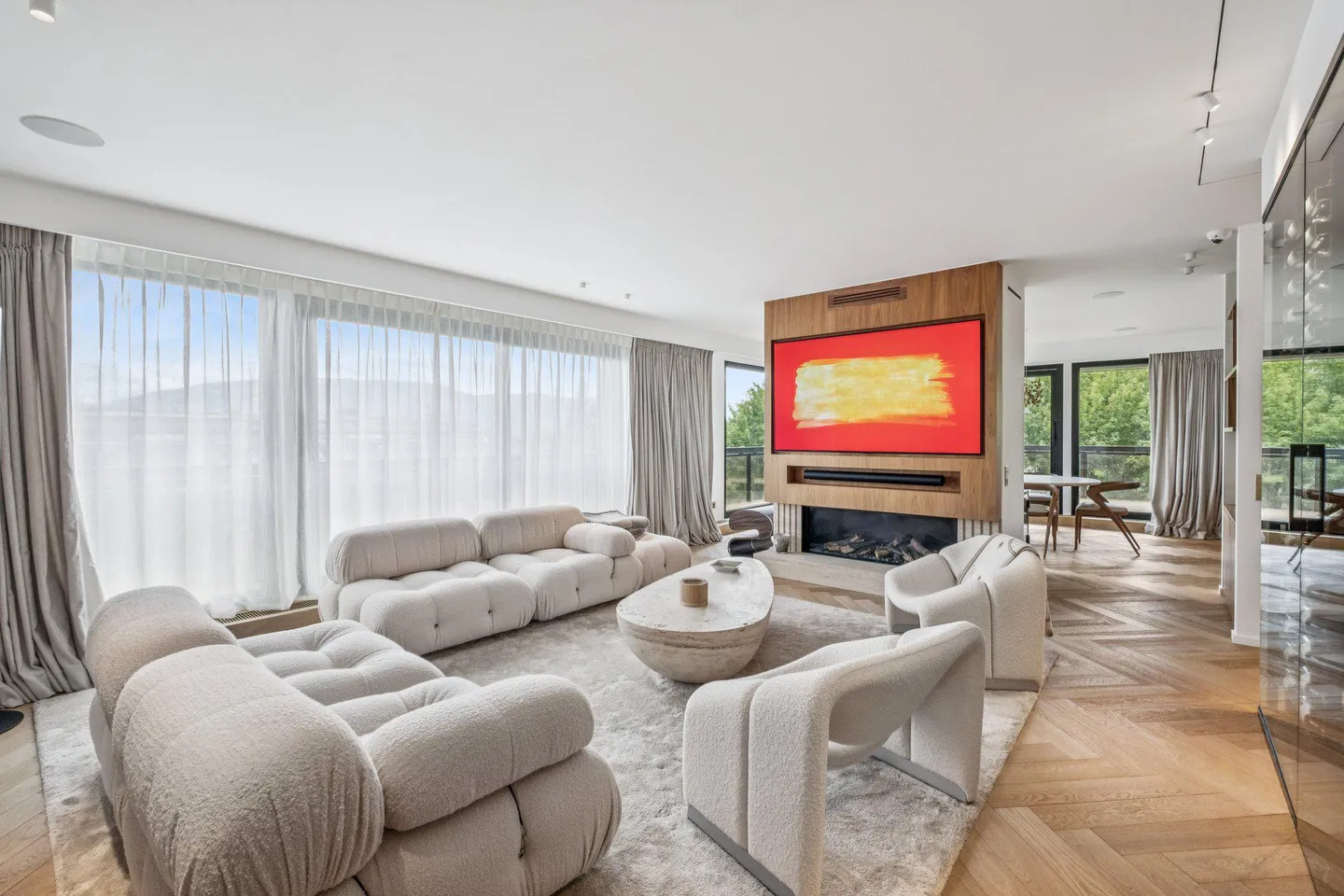 Appartamento di Lusso con Piscina - Foto 3 di 6