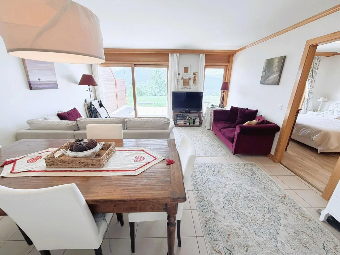 Magnificent 2.5-Room Apartment - Spacious and Bright - Superb Terrace - Exceptional View - Quiet Location - Photo 1 of 17
