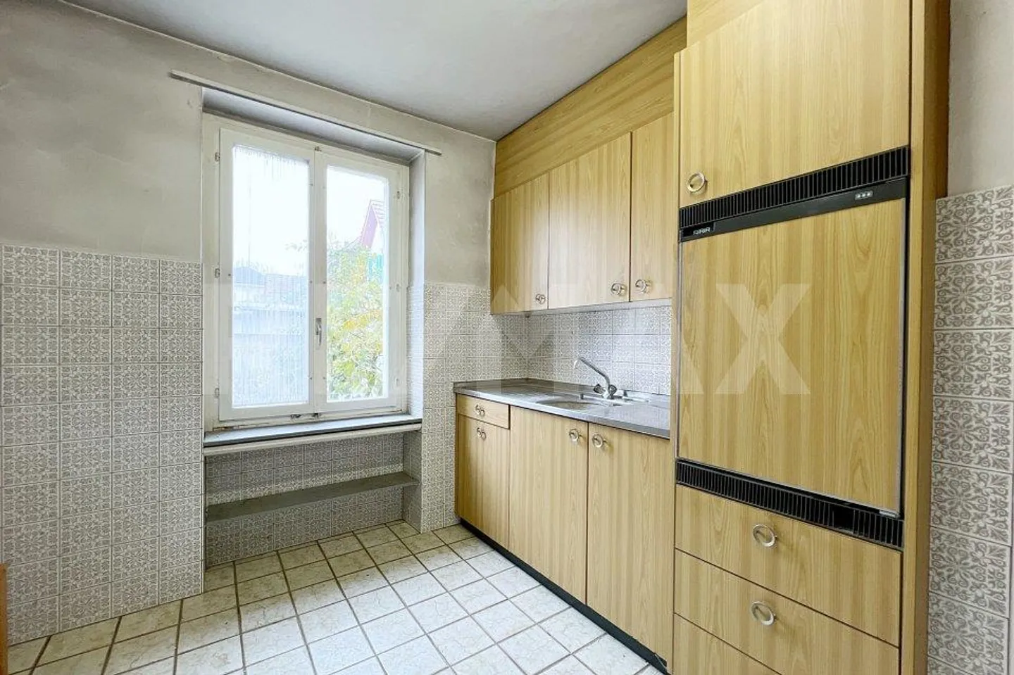 Semi-Detached House 5 Rooms - Photo 8 of 13