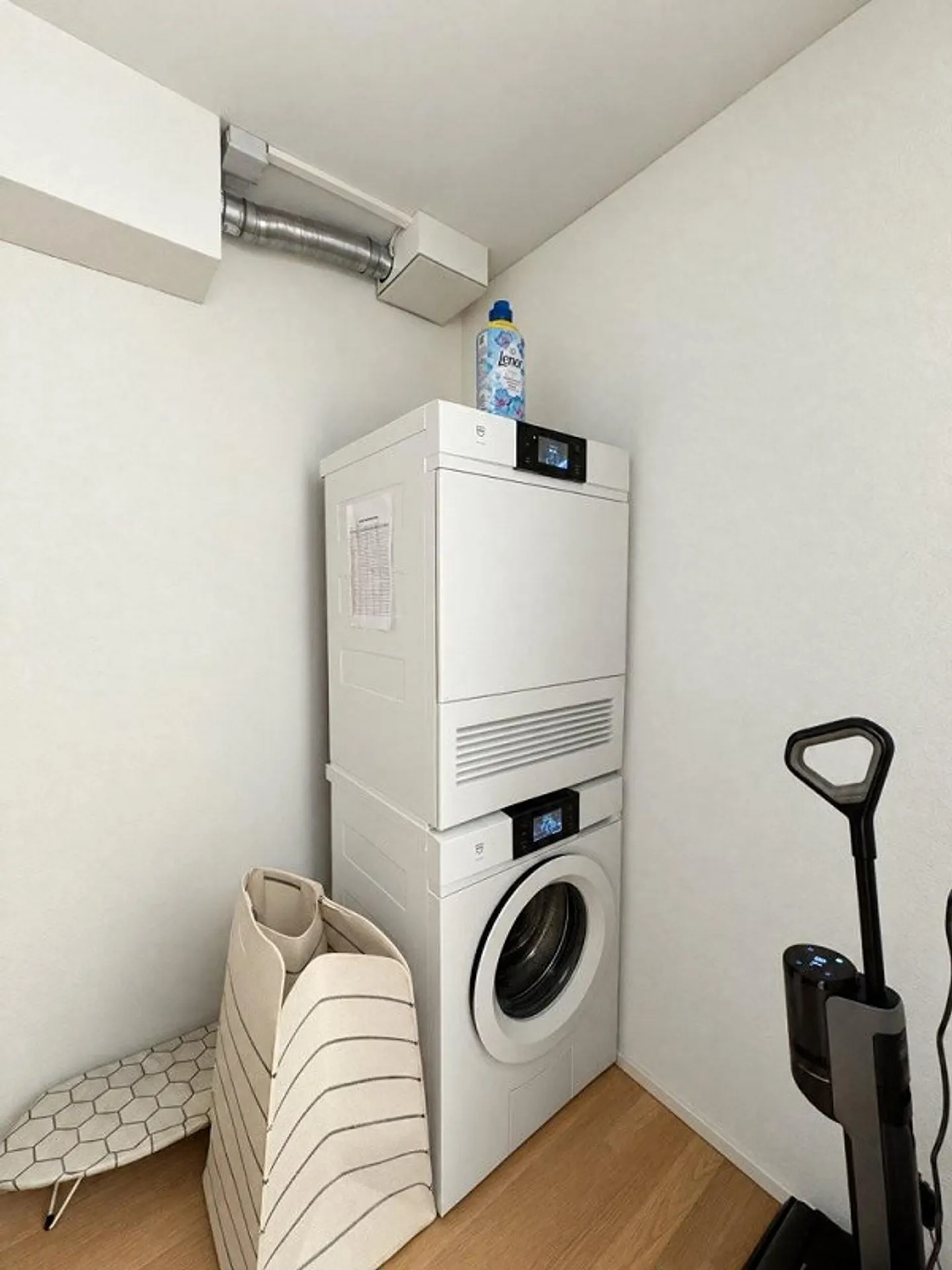 Appartamento attraente di 2,5 locali al 1° piano in una posizione tranquilla a Lucerna - Foto 7 di 9