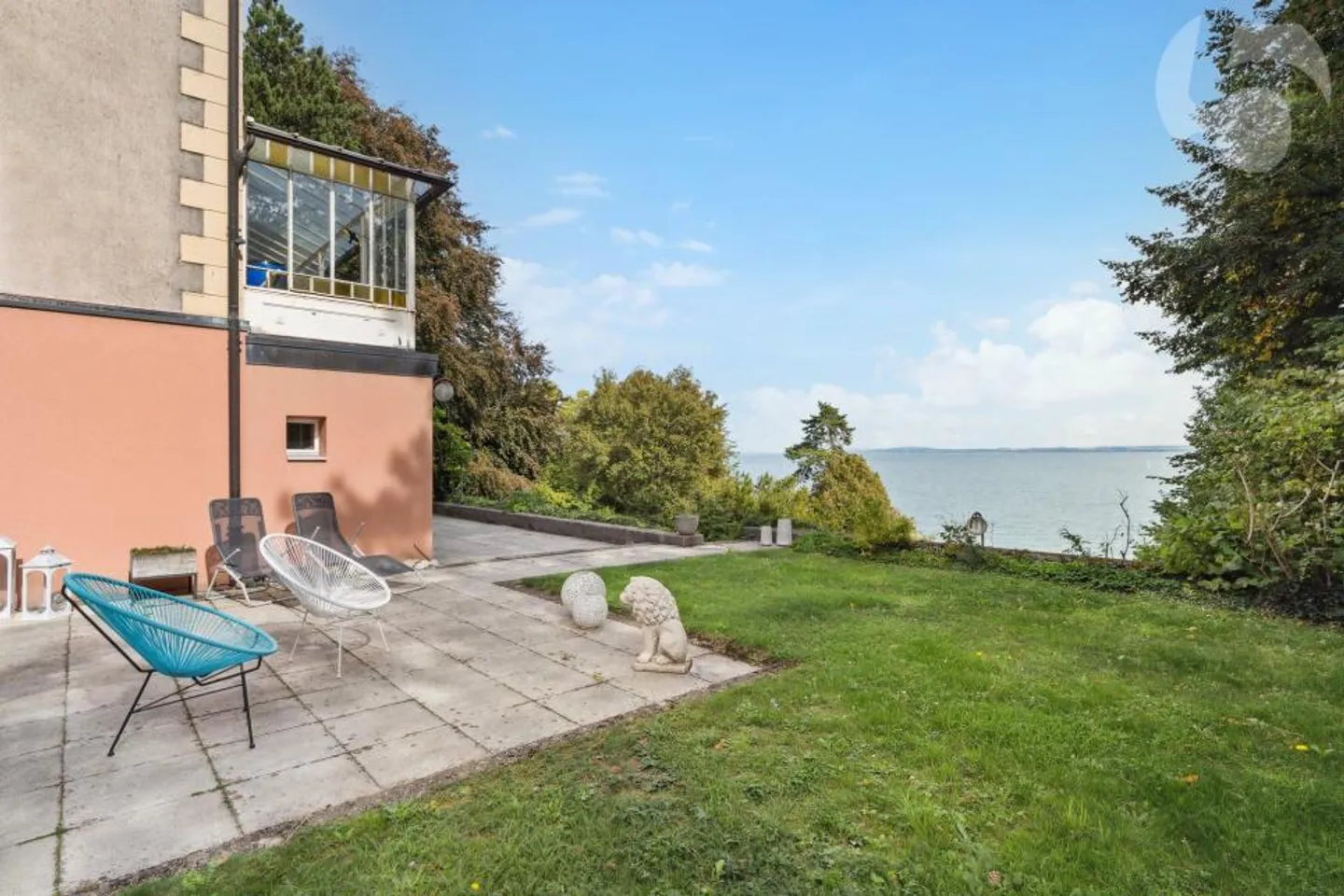 Seltenes Objekt: Gebäude aus dem 19. Jahrhundert mit privatem Strand und Ponton - Foto 5 von 11