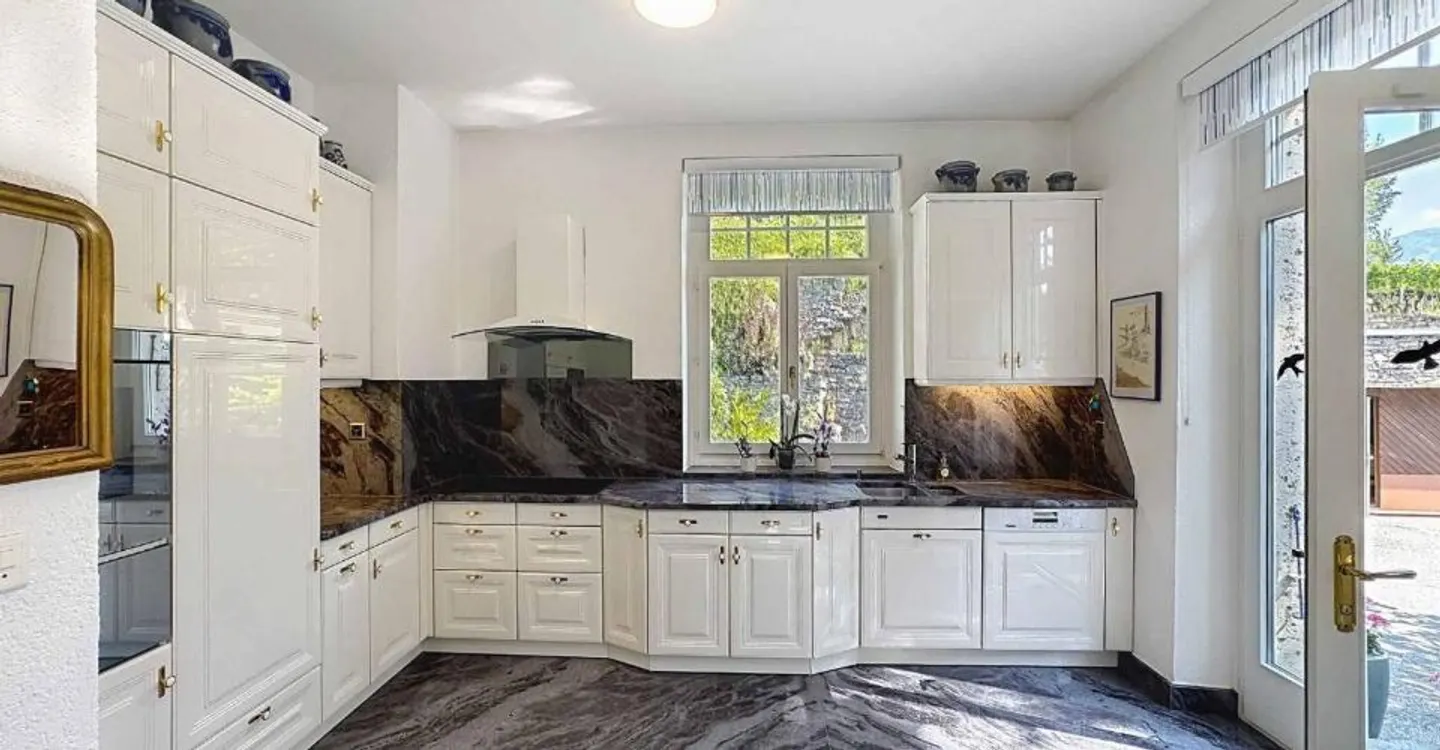 Rare for sale, Master house located in Veyras - Photo 4 of 13