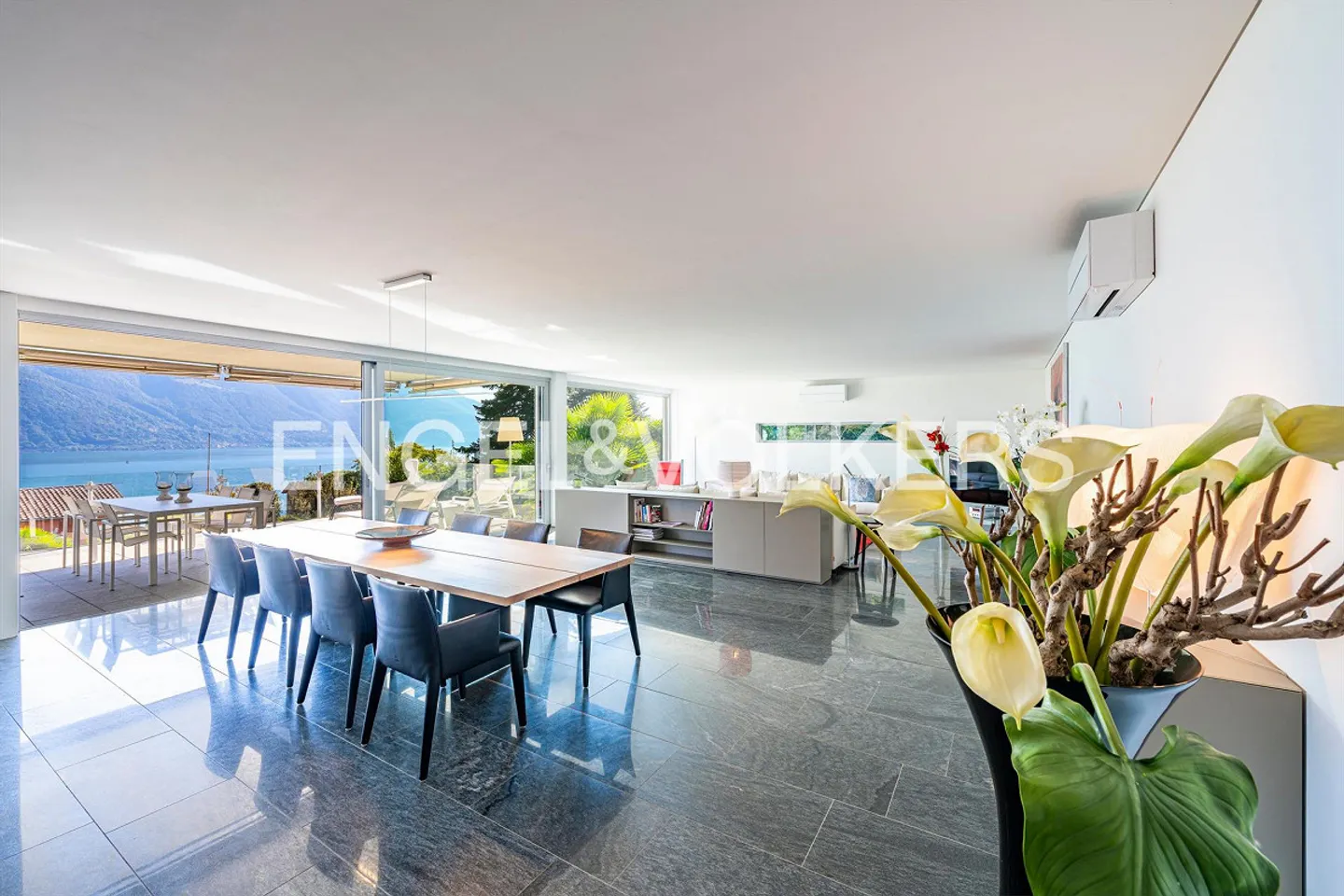 Duplex apartment with lake view in Ascona (55) - Photo 2 of 12