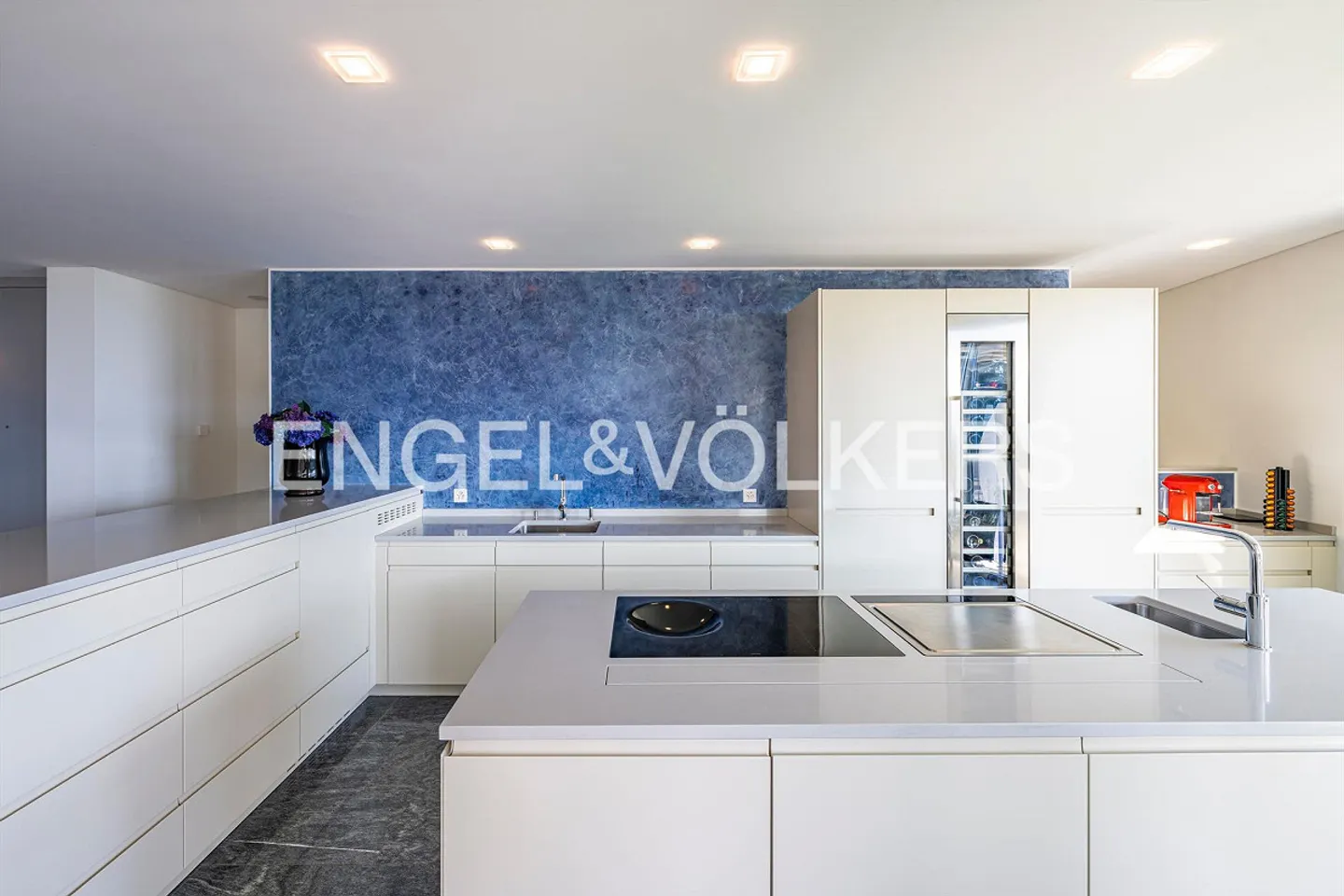 Duplex apartment with lake view in Ascona (55) - Photo 5 of 12