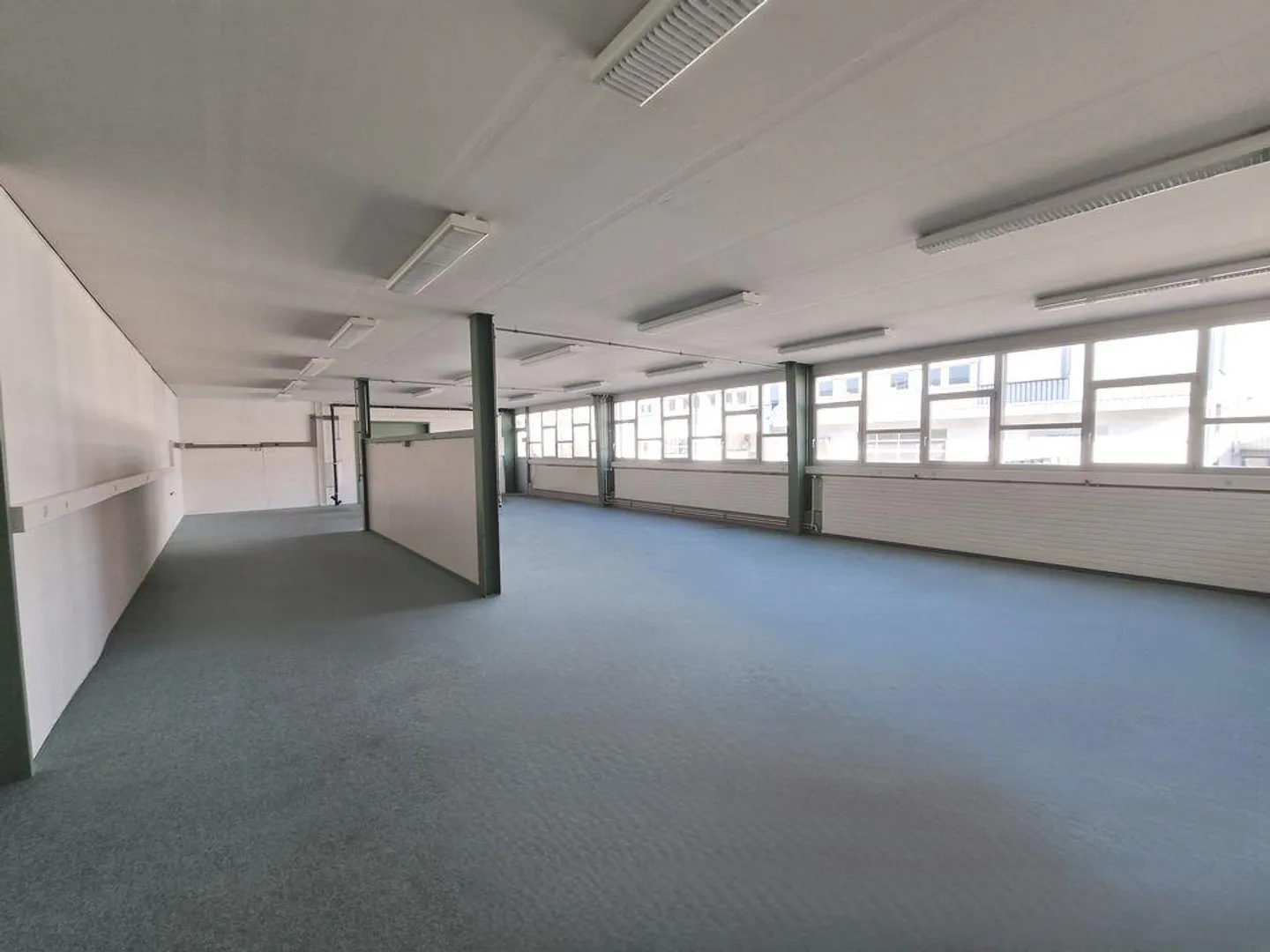 Commercial space for rent - Photo 1 of 6
