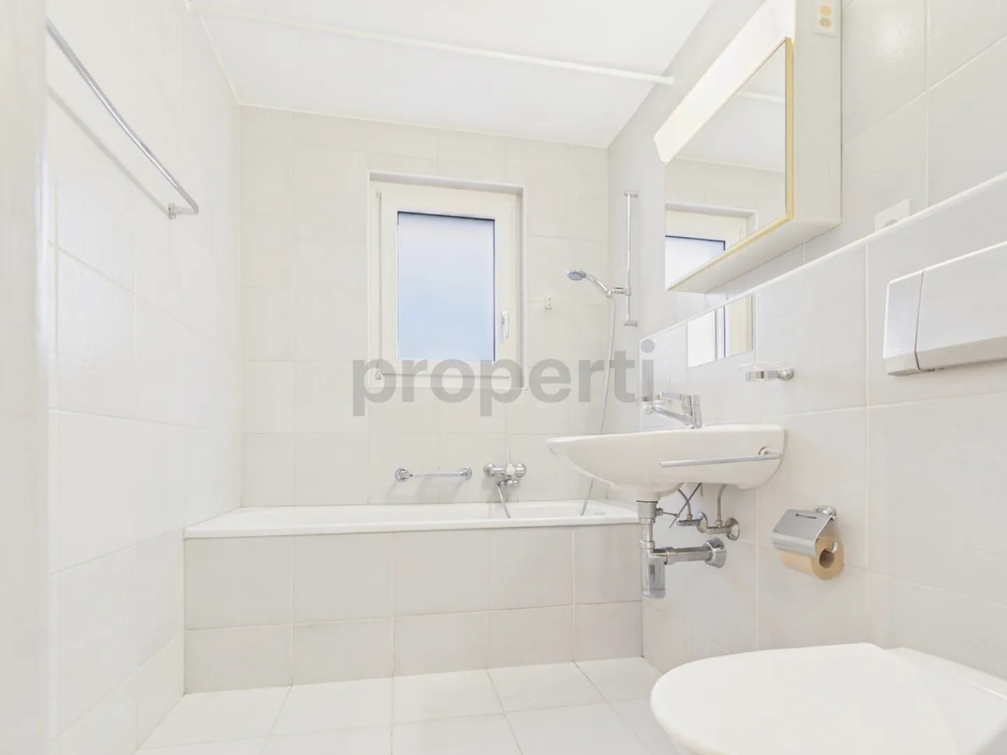 Helle 4-Zimmer-Wohnung in Murten - Foto 9 von 12