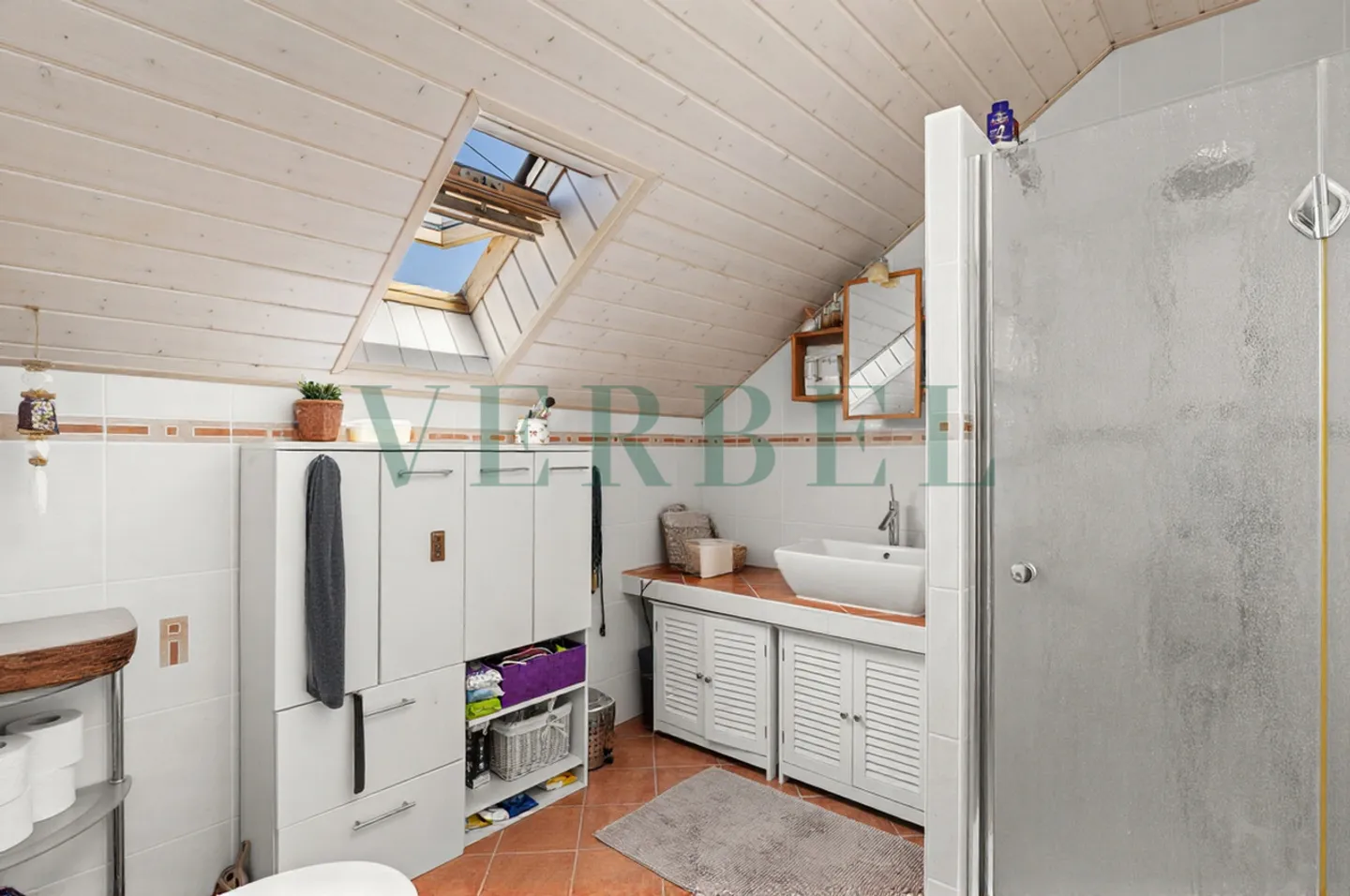 Elegantes Familienhaus in Ruhiger Lage - Foto 15 von 17