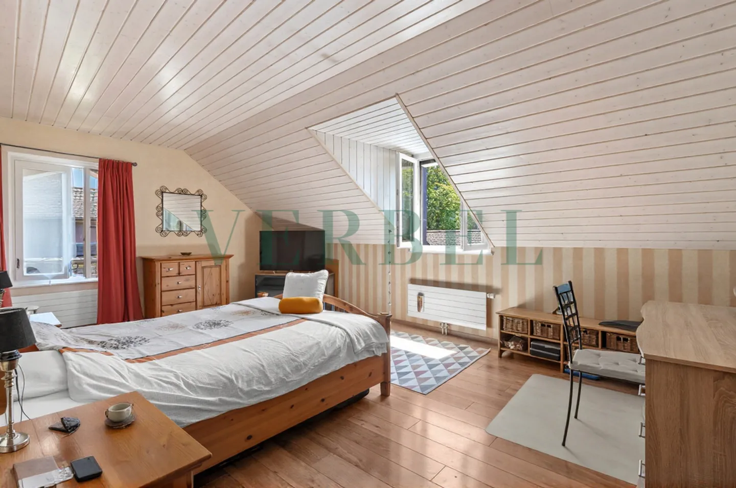 Elegantes Familienhaus in Ruhiger Lage - Foto 13 von 17