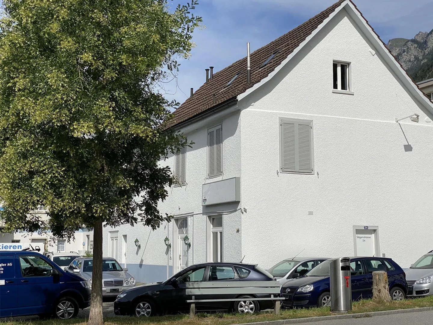 Studio - Photo 1 of 3