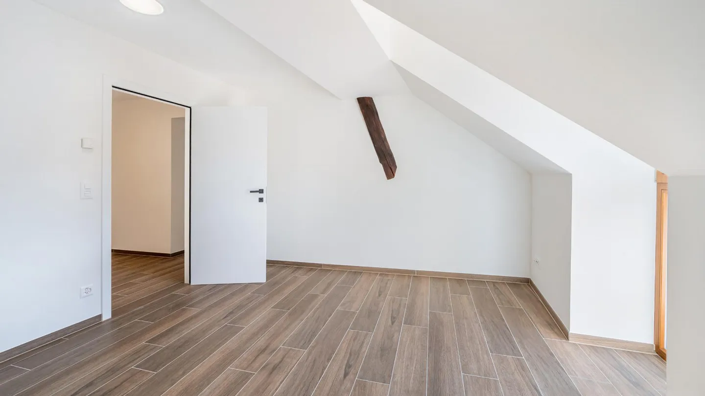 Maisonette de rêve 4 pièces avec terrasse et galerie - Photo 7 sur 13