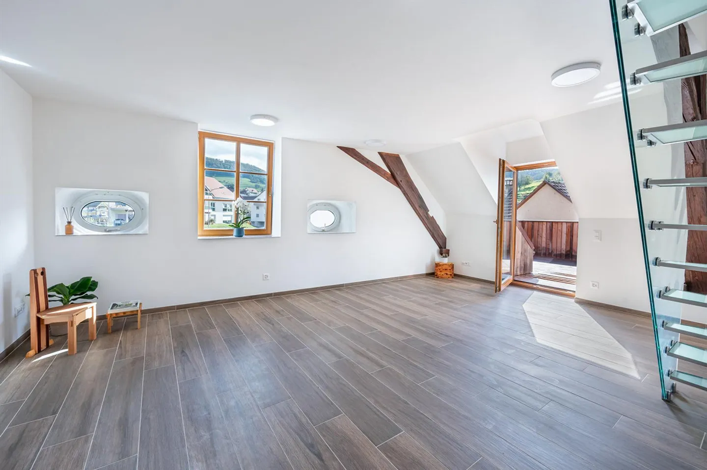 Maisonette de rêve 4 pièces avec terrasse et galerie - Photo 13 sur 13