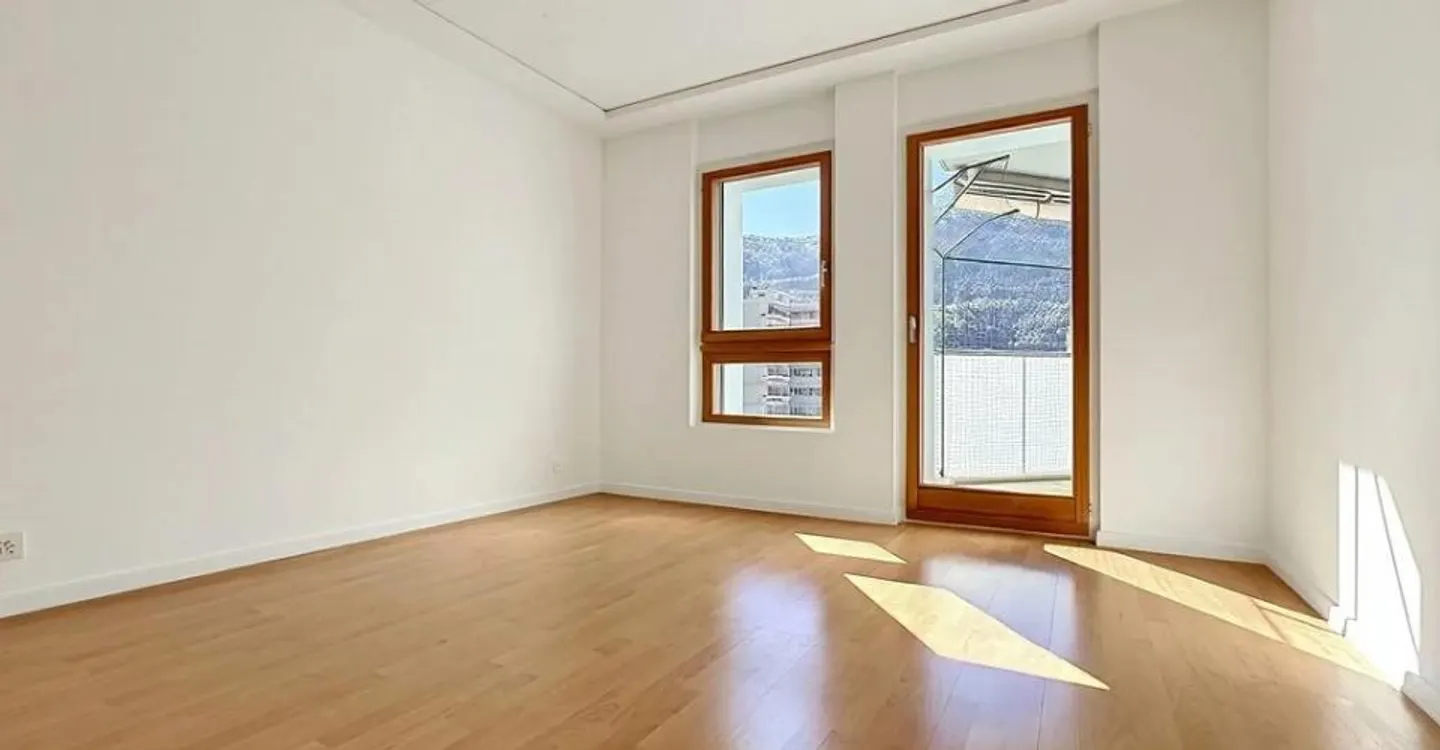 Angenehme 4,5-Zimmer-Wohnung von 100m2 - Foto 3 von 13