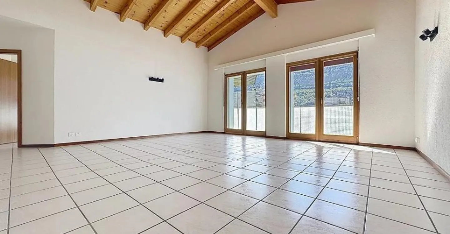 Angenehme 4,5-Zimmer-Wohnung von 100m2 - Foto 2 von 13