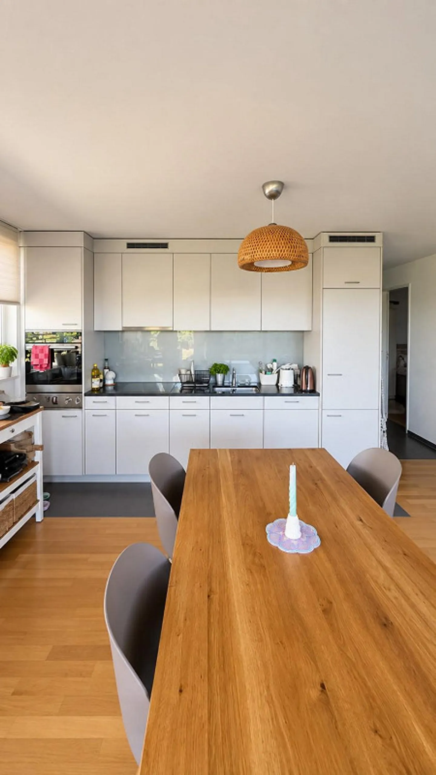 Appartamento affascinante di 3,5 stanze con area giardino a Horgen - Foto 8 di 10