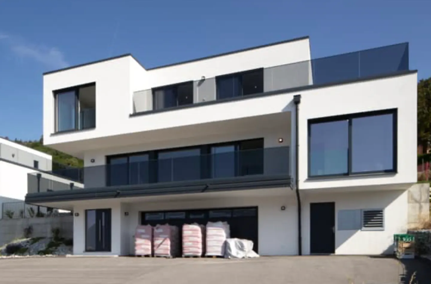 Villa Contemporanea - Foto 1 di 13