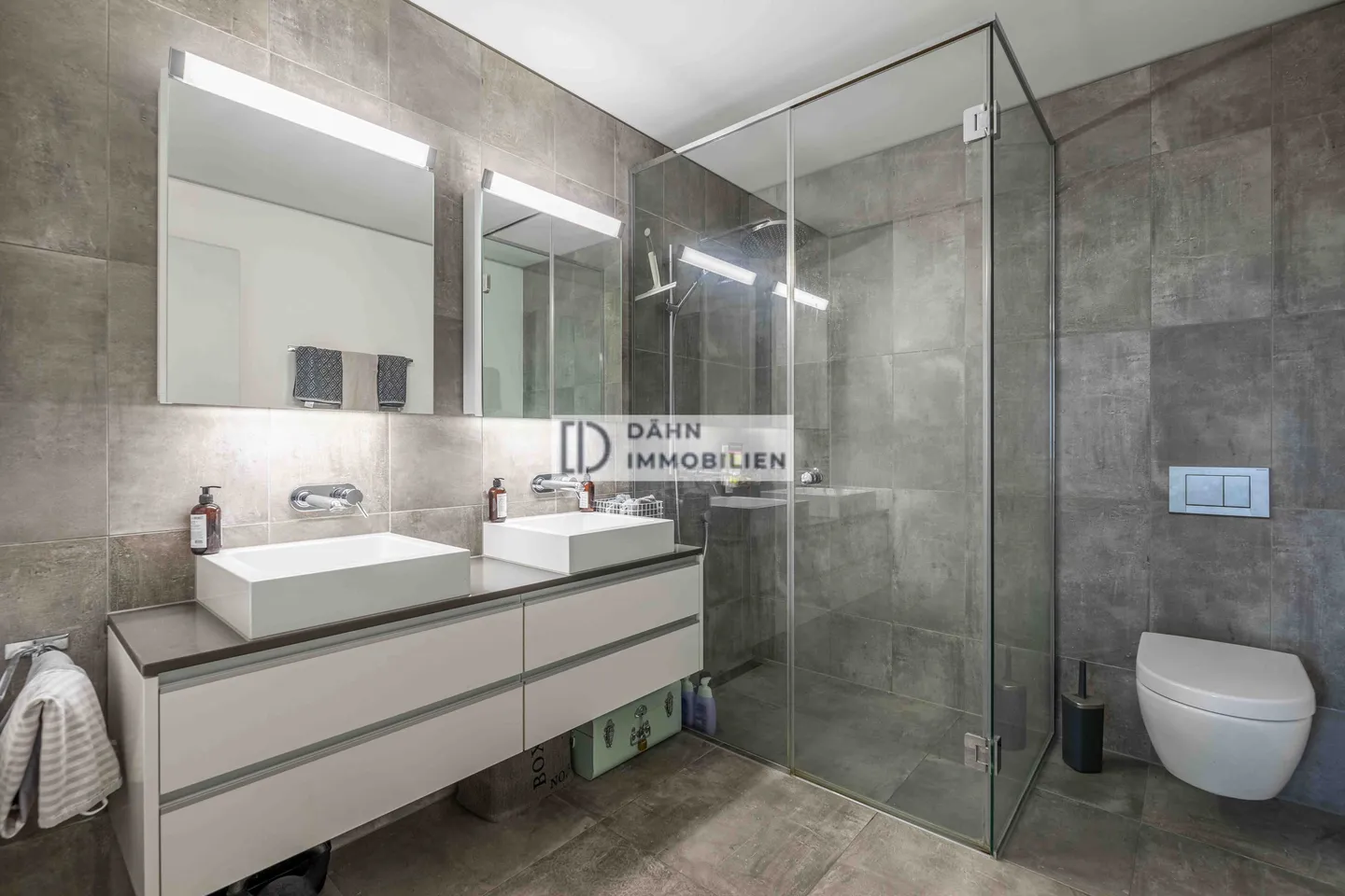 3.5-room Minergie apartment with loggia for rent in Zurich - Photo 9 of 11
