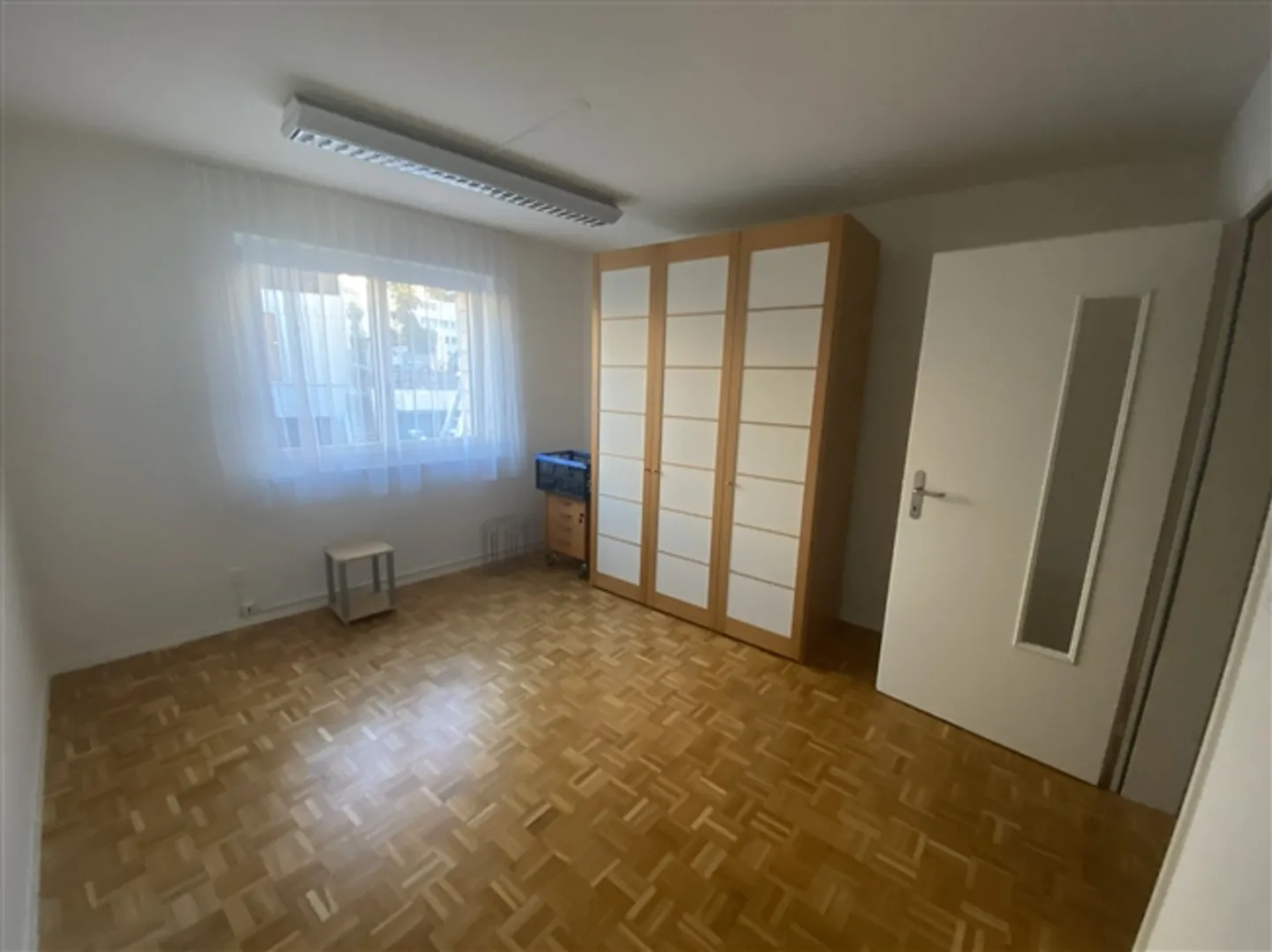 Elegant City Gem in Prime Location - Photo 7 of 13