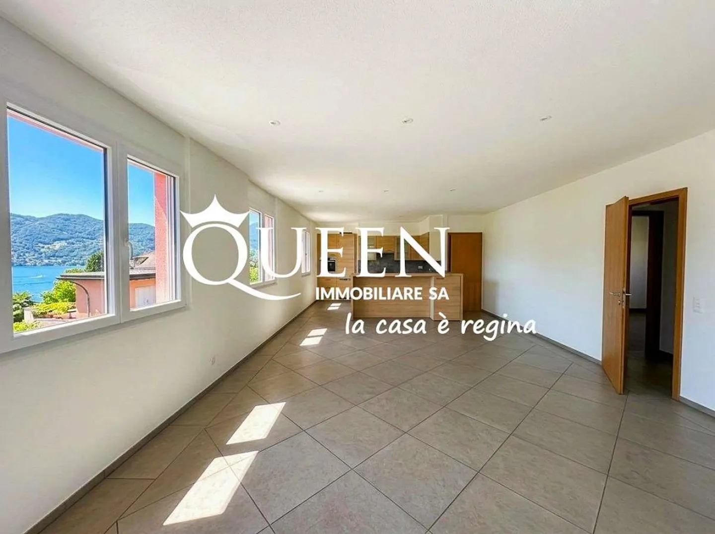 Carabietta: villa 5.5 rooms, 200 sqm., with lake view, secondary residence - Photo 4 of 13