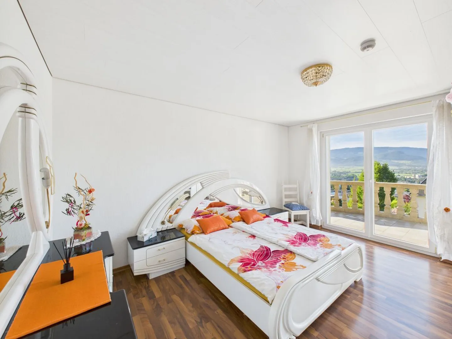 Luxuriöse Villa mit Blick auf die Stadt Delémont - Foto 7 von 13