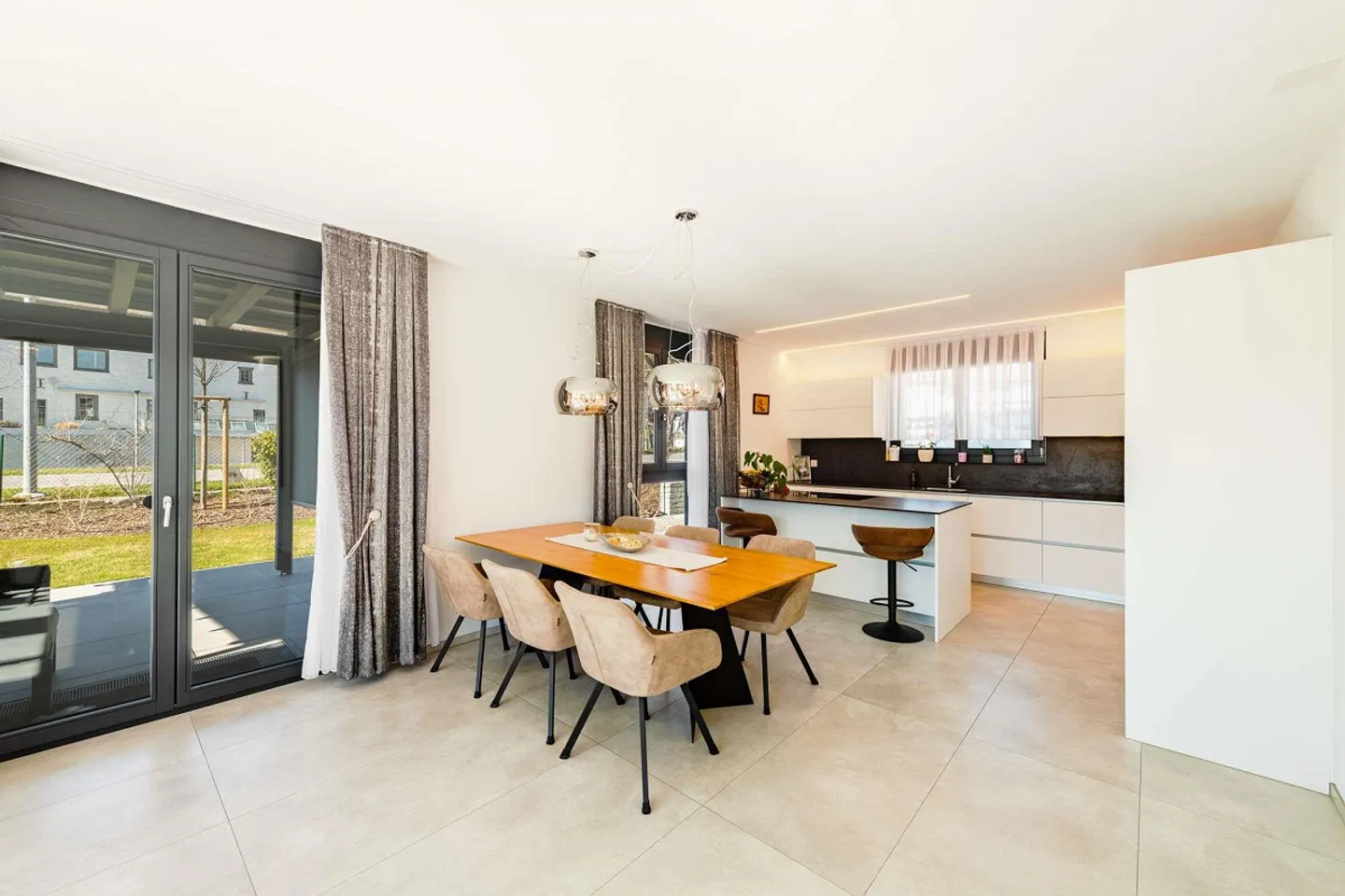 Semi-Detached House in the Center of Neunkirch - Photo 3 of 19
