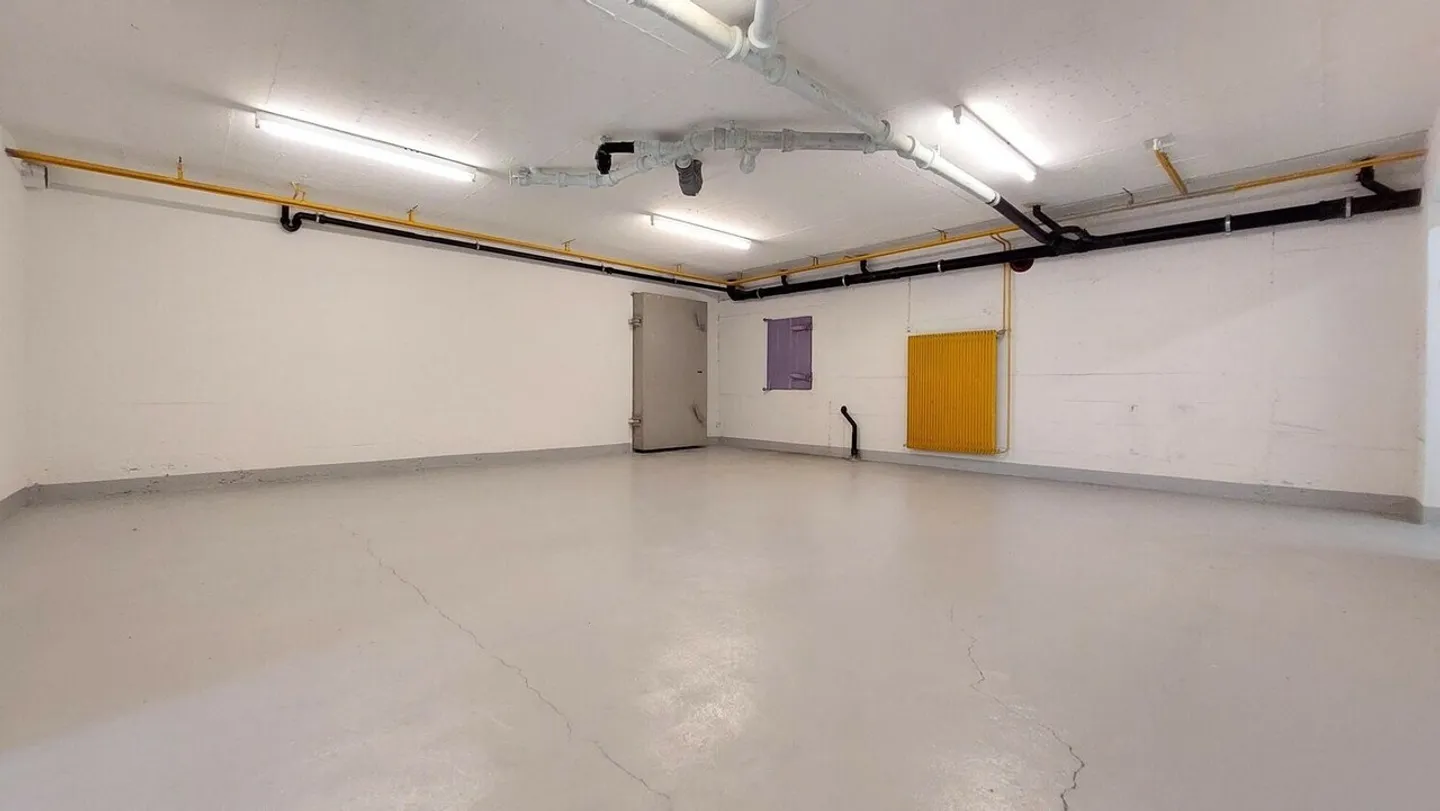 Locali di stoccaggio tra 11-111 m² nel 3° sotterraneo - Foto 2 di 7