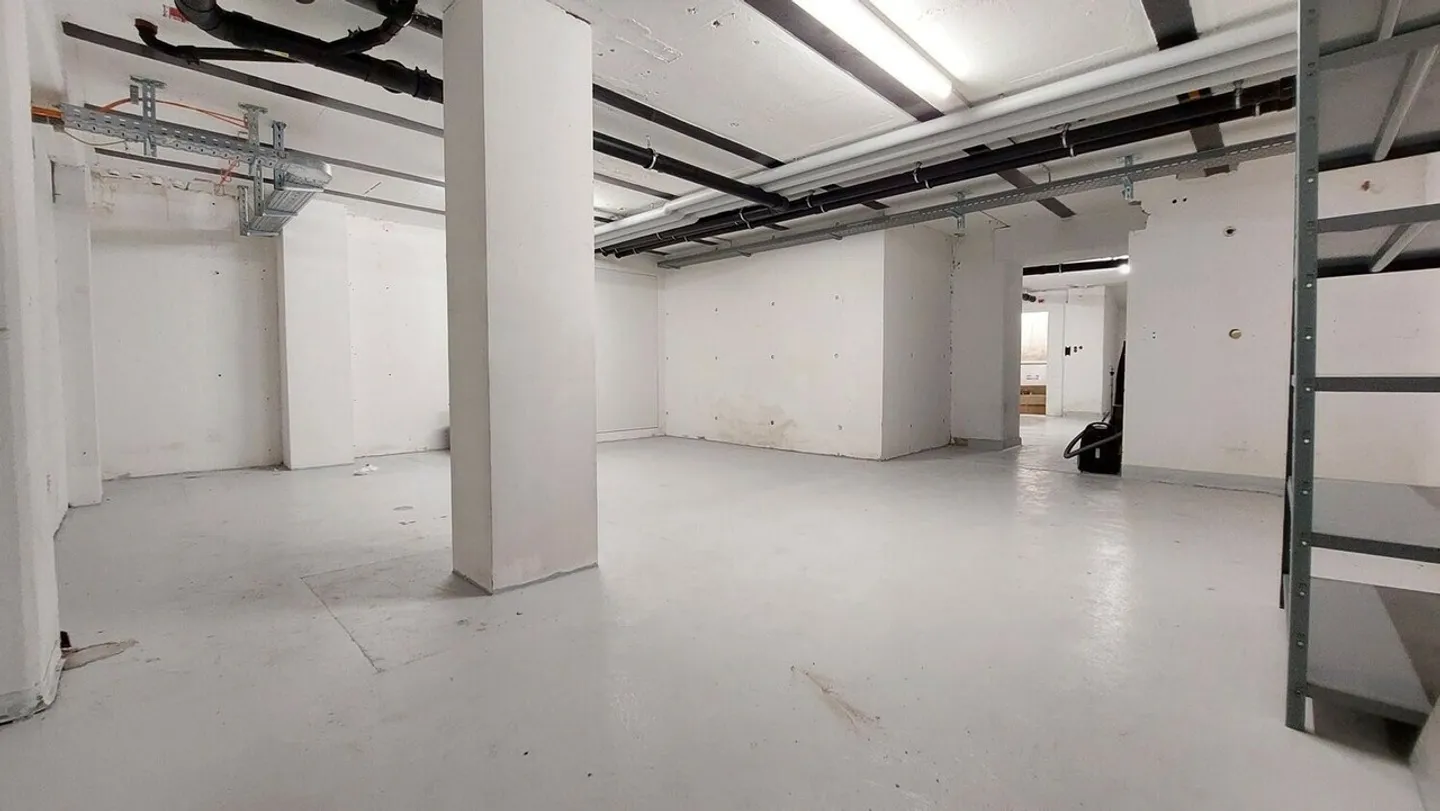 Locali di stoccaggio tra 11-111 m² nel 3° sotterraneo - Foto 4 di 7