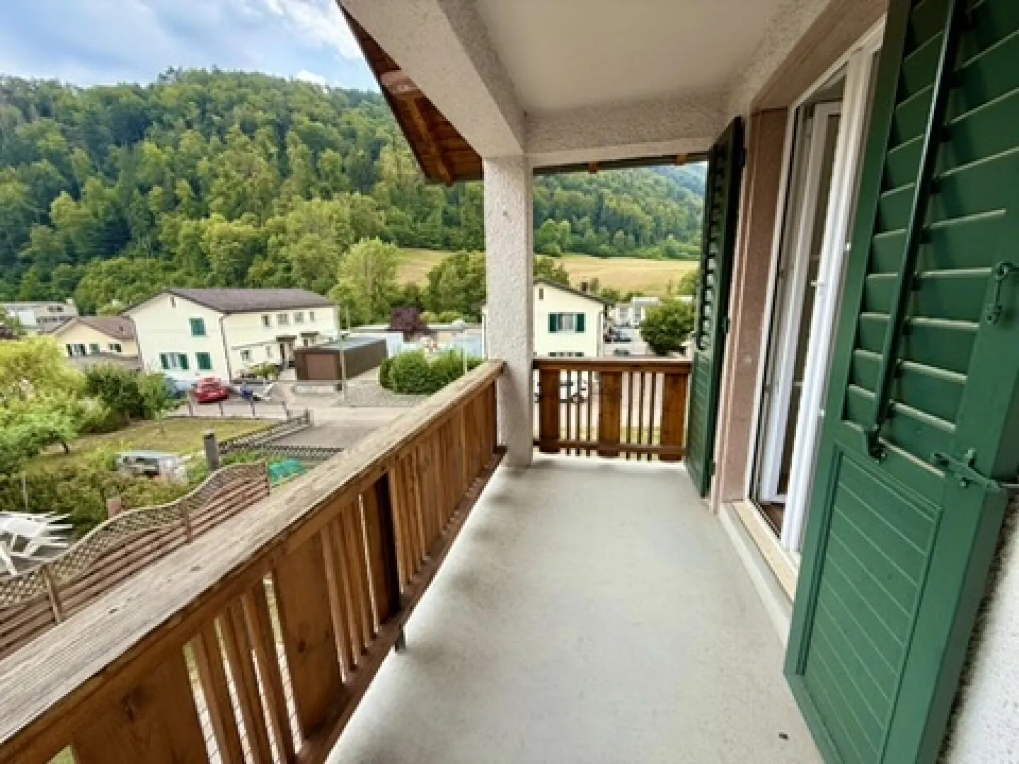 Move in instead of renovating - completely renovated single-family house in Mümliswil - Photo 14 of 25