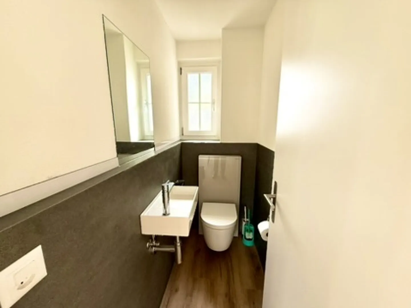Move in instead of renovating - completely renovated single-family house in Mümliswil - Photo 15 of 25