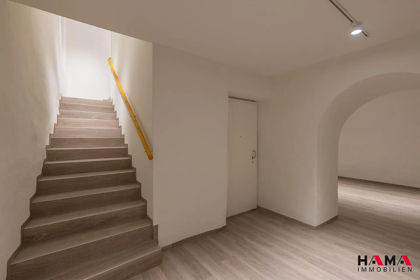 Exclusive office/practice/sales/showrooms in the old town of Zofingen - Photo 5 of 8