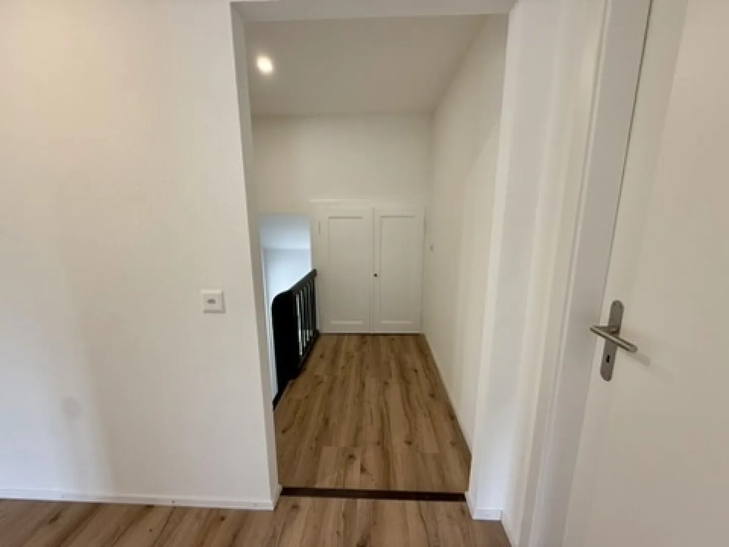 Move in instead of renovating - completely renovated single-family house in Mümliswil - Photo 18 of 25