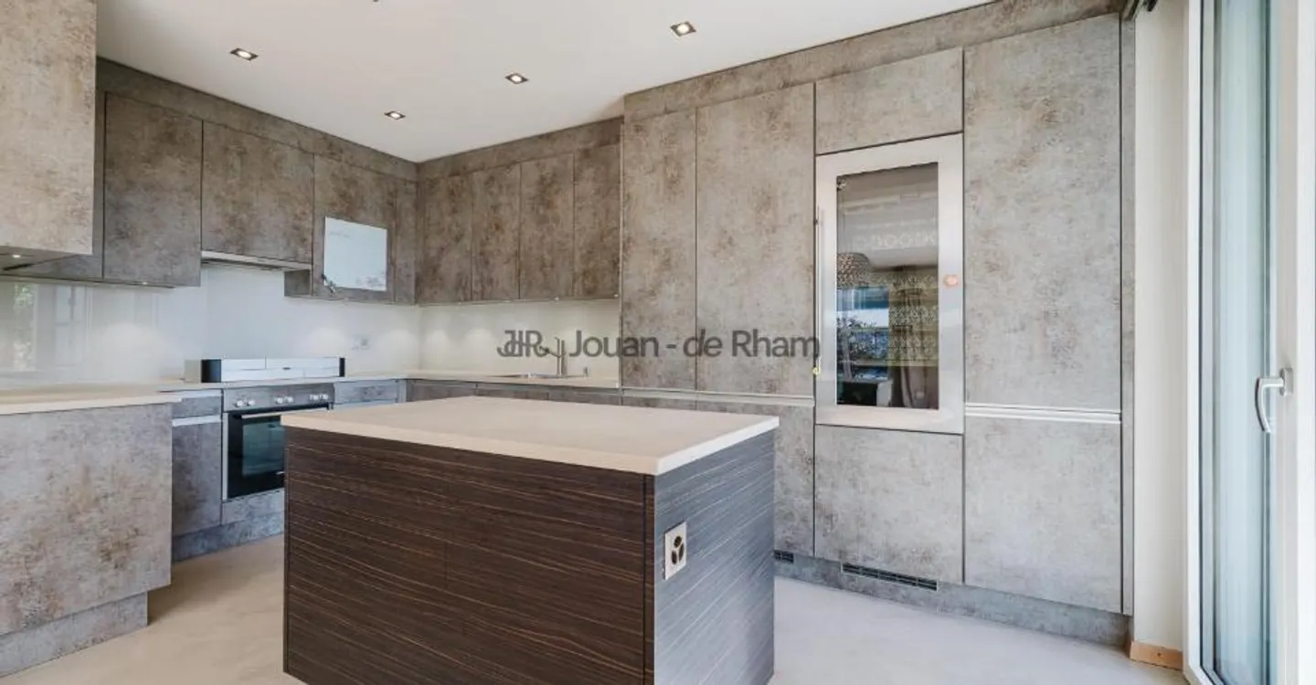COLOGNY | Magnifique appartement 6 pièces idéalement situé entre ville et campagne. - Foto 3 von 7