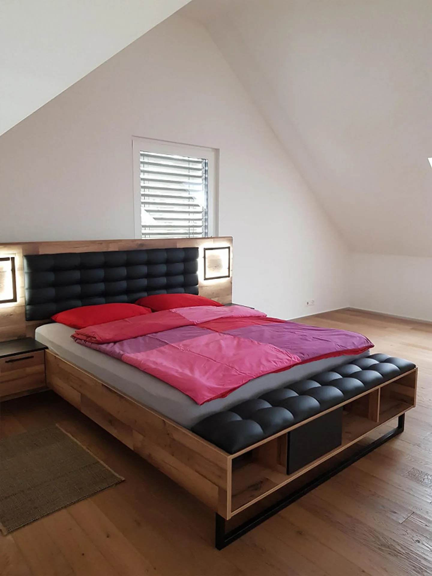 Teilmöblierte moderne Loftwohnung - Photo 7 sur 14