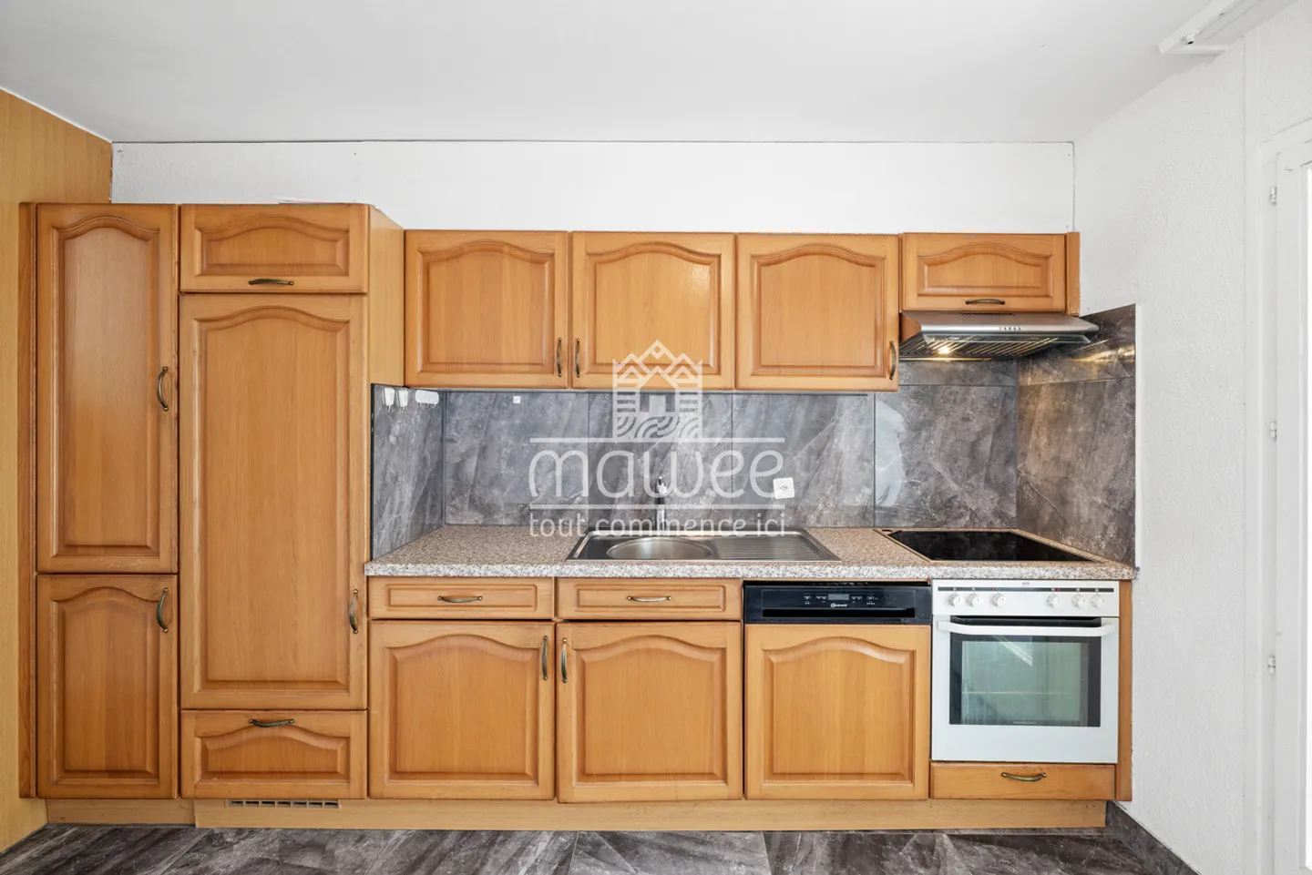 Chance nicht verpassen - Geräumige 4,5-Zimmer helle Wohnung im Herzen des Dorfes - Foto 5 von 13