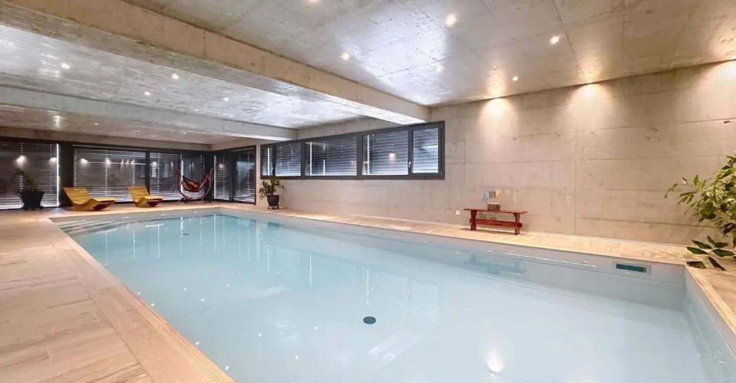 Exceptional chalet on 3 levels with indoor pool - wellness area - Photo 3 of 10