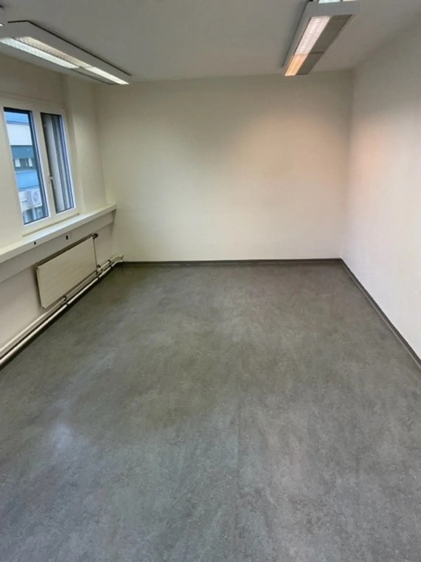 Bureau - salle de thérapie - atelier - Photo 2 sur 3