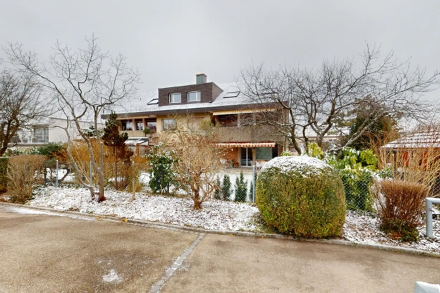 Apartment for sale - Photo 1 of 10