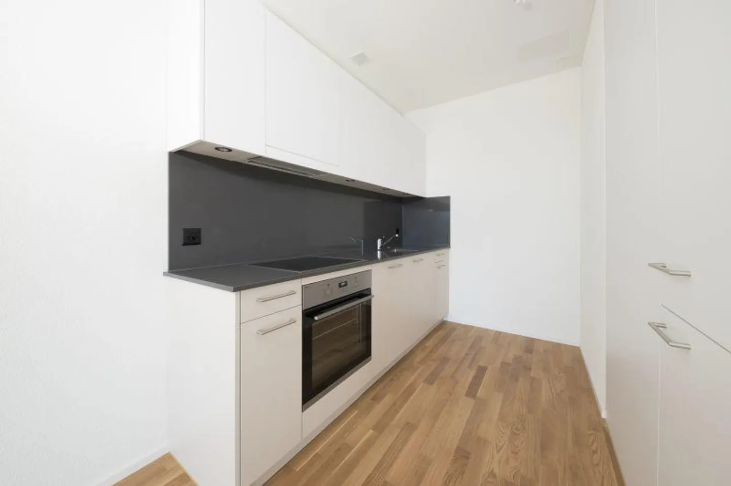 Singelwohnung mit Waschturm im 10. OG - Foto 4 von 6