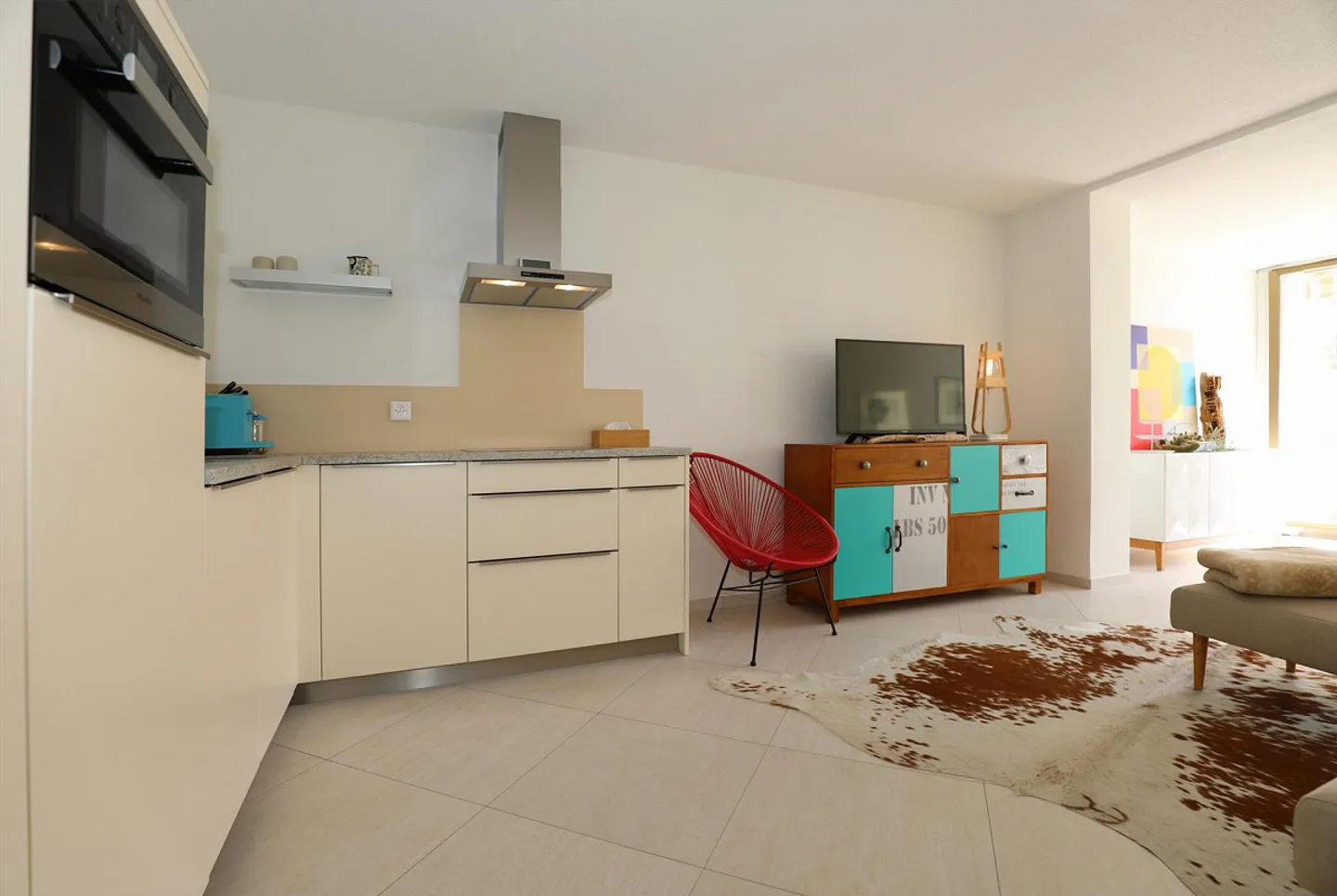 Appartement moderne 2 pièces, ensoleillé avec belle vue - Photo 9 sur 17