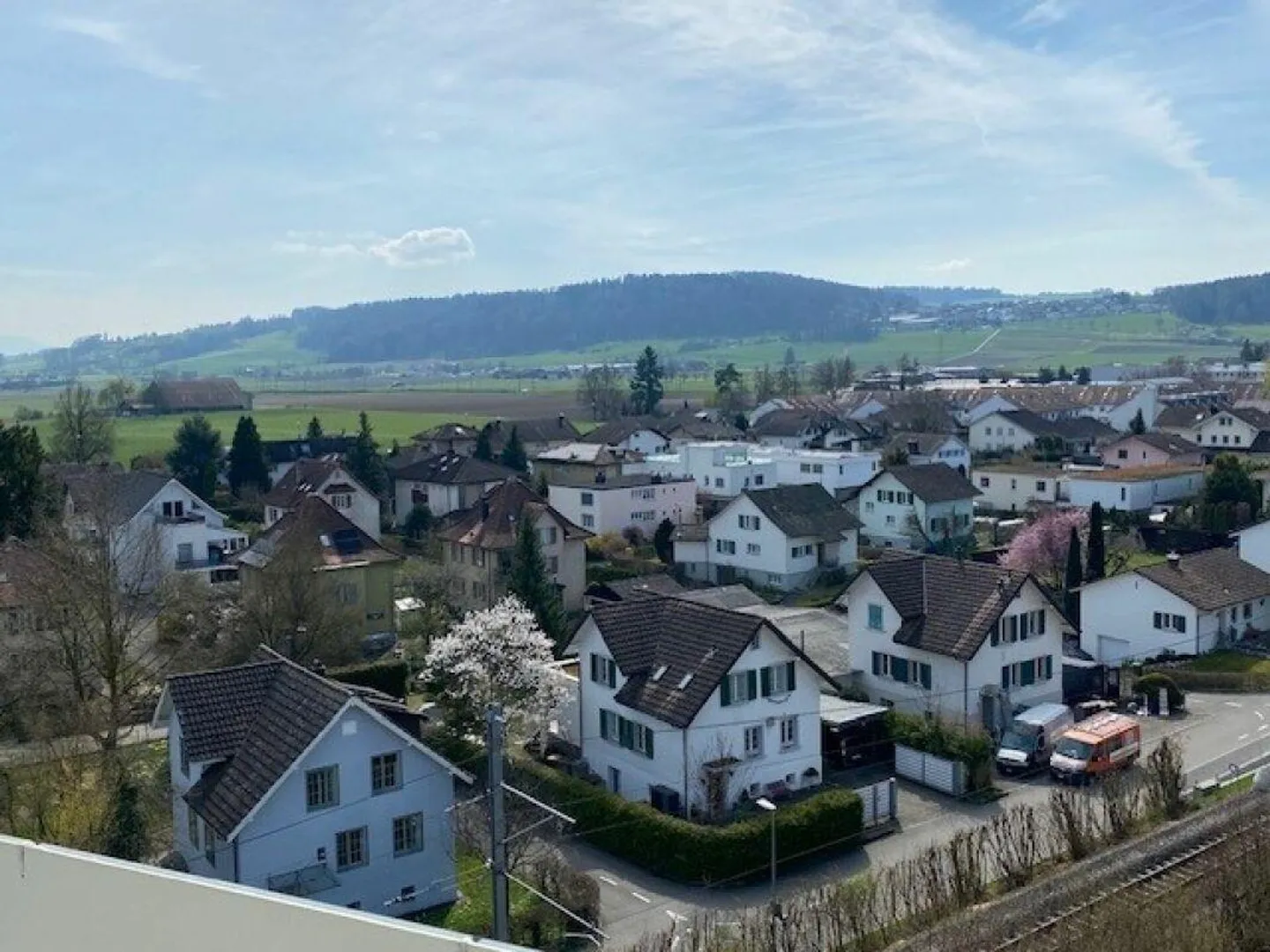 NEWLY RENOVATED 4-ROOM APARTMENT WITH BALCONY - Photo 13 of 13