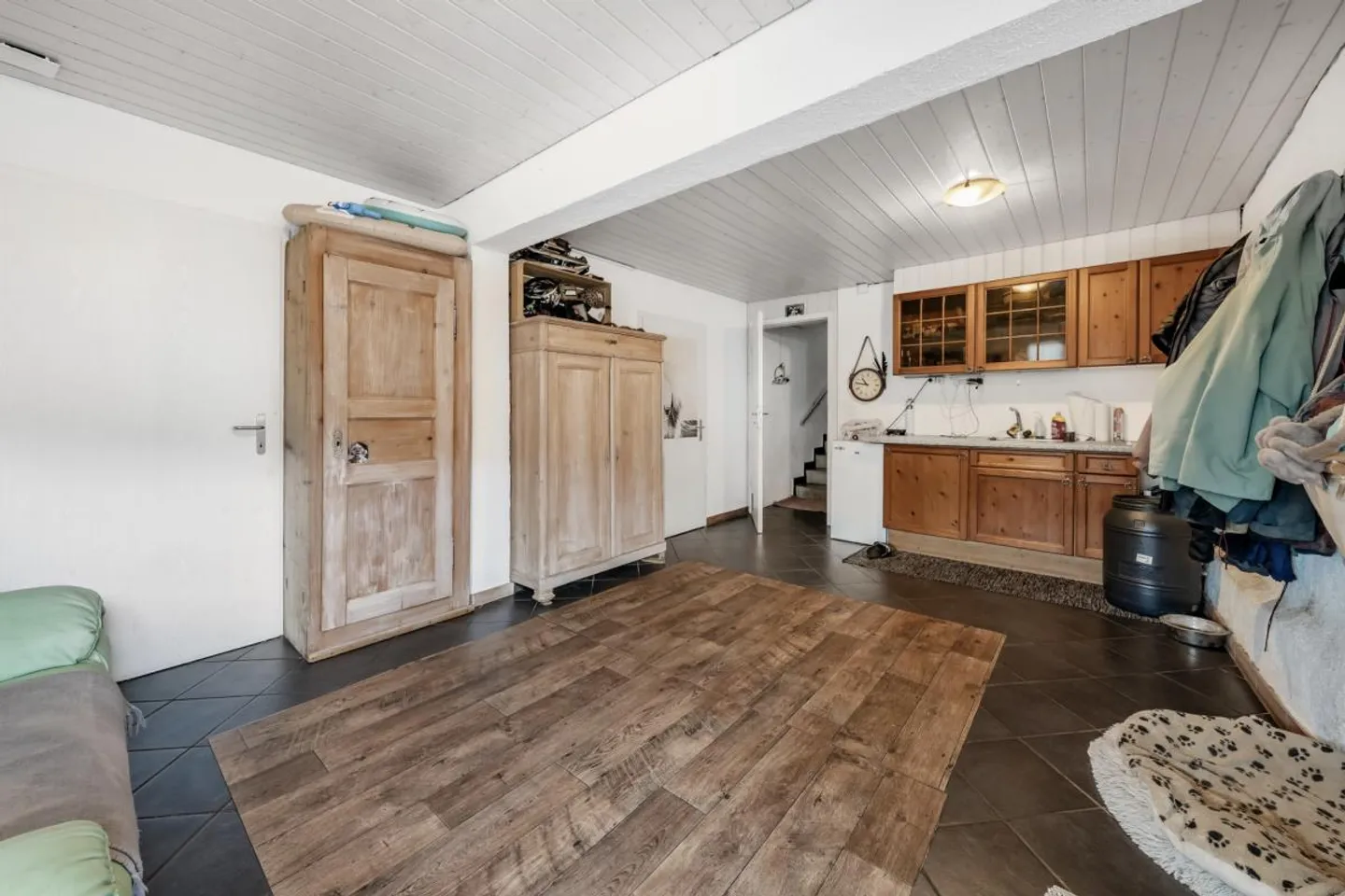 Spacious Duplex with Large Land - Photo 13 of 20