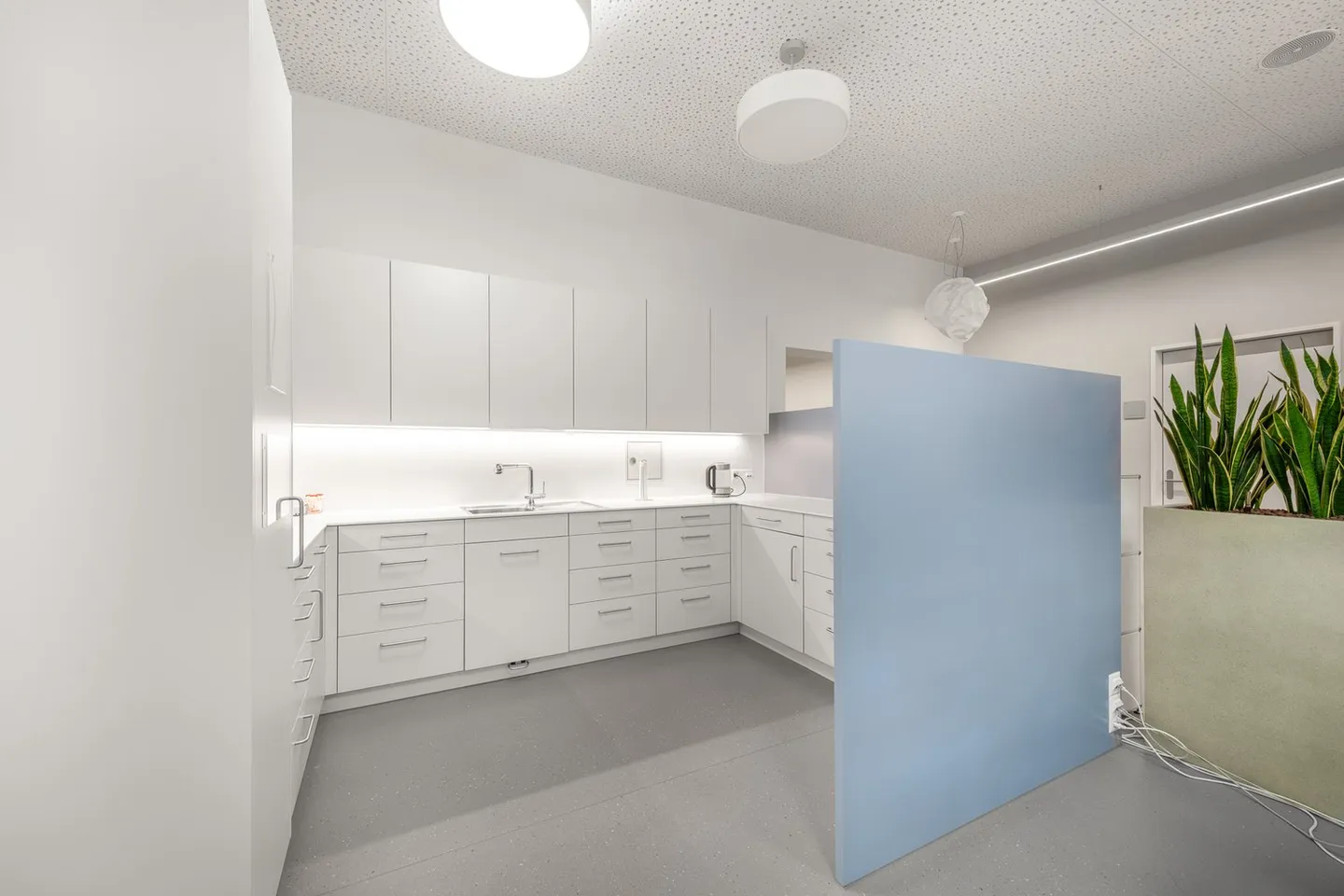 La tua attività direttamente alla stazione di Dietikon dal 01.01.2026 - Foto 10 di 12