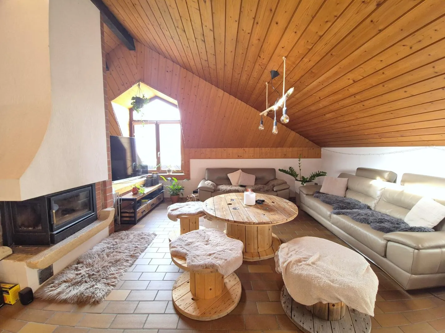 Spacious 3-room apartment - 1 bedroom - Photo 2 of 10