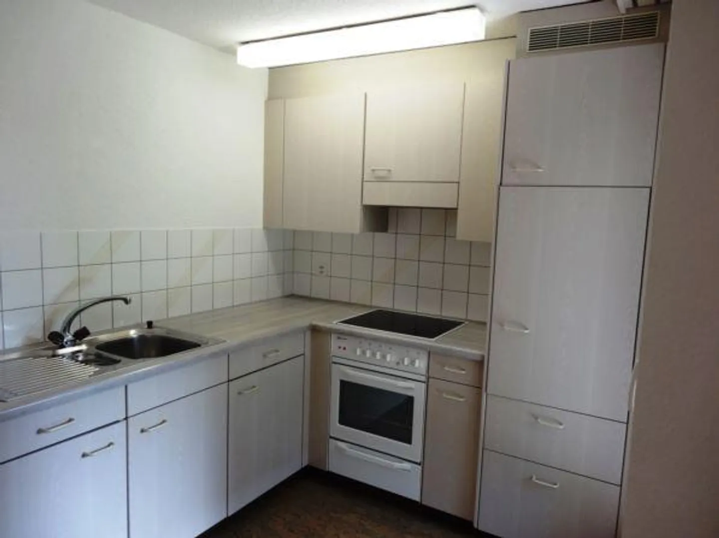 Single apartment in a quiet location - Photo 2 of 6