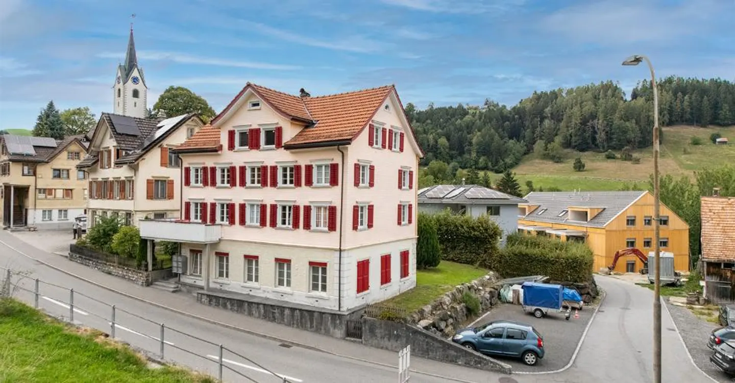 Casa multifamiliare versatile - Foto 1 di 13