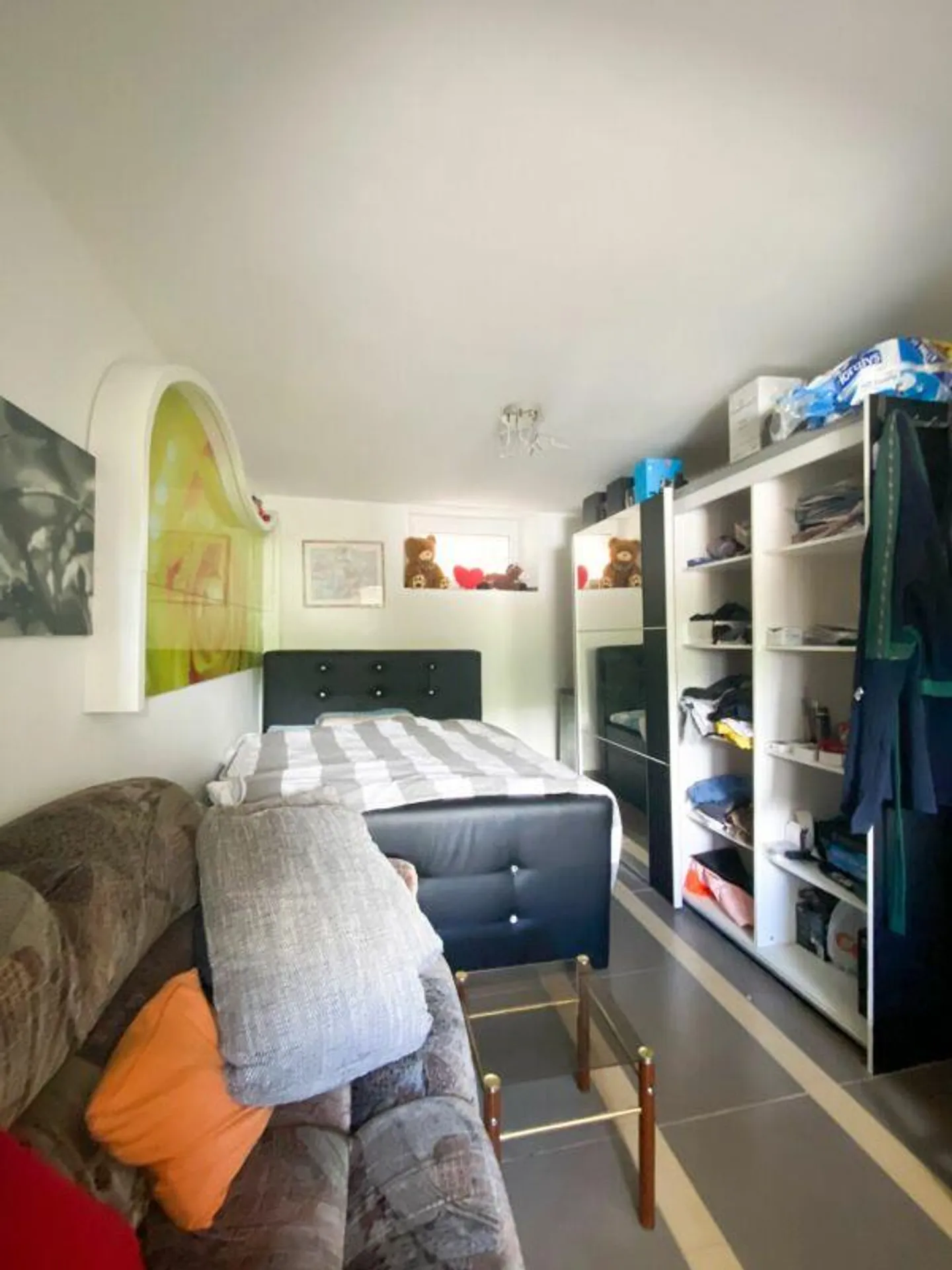 Casa plurifamiliare di 9,5 Z' con grande giardino, garage e posto auto - Foto 8 di 13