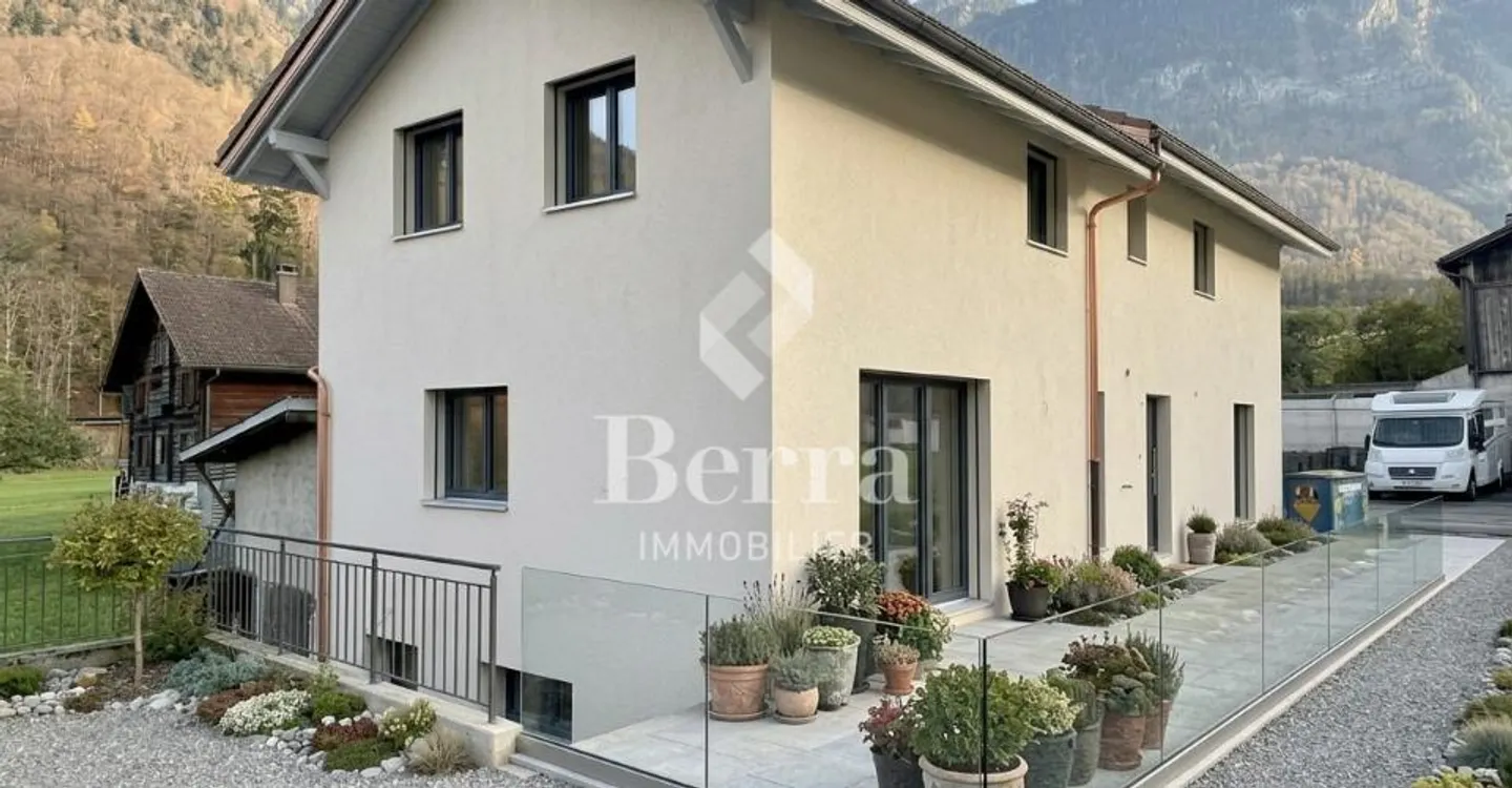Villa Incantevole con Giardino - Foto 1 di 10