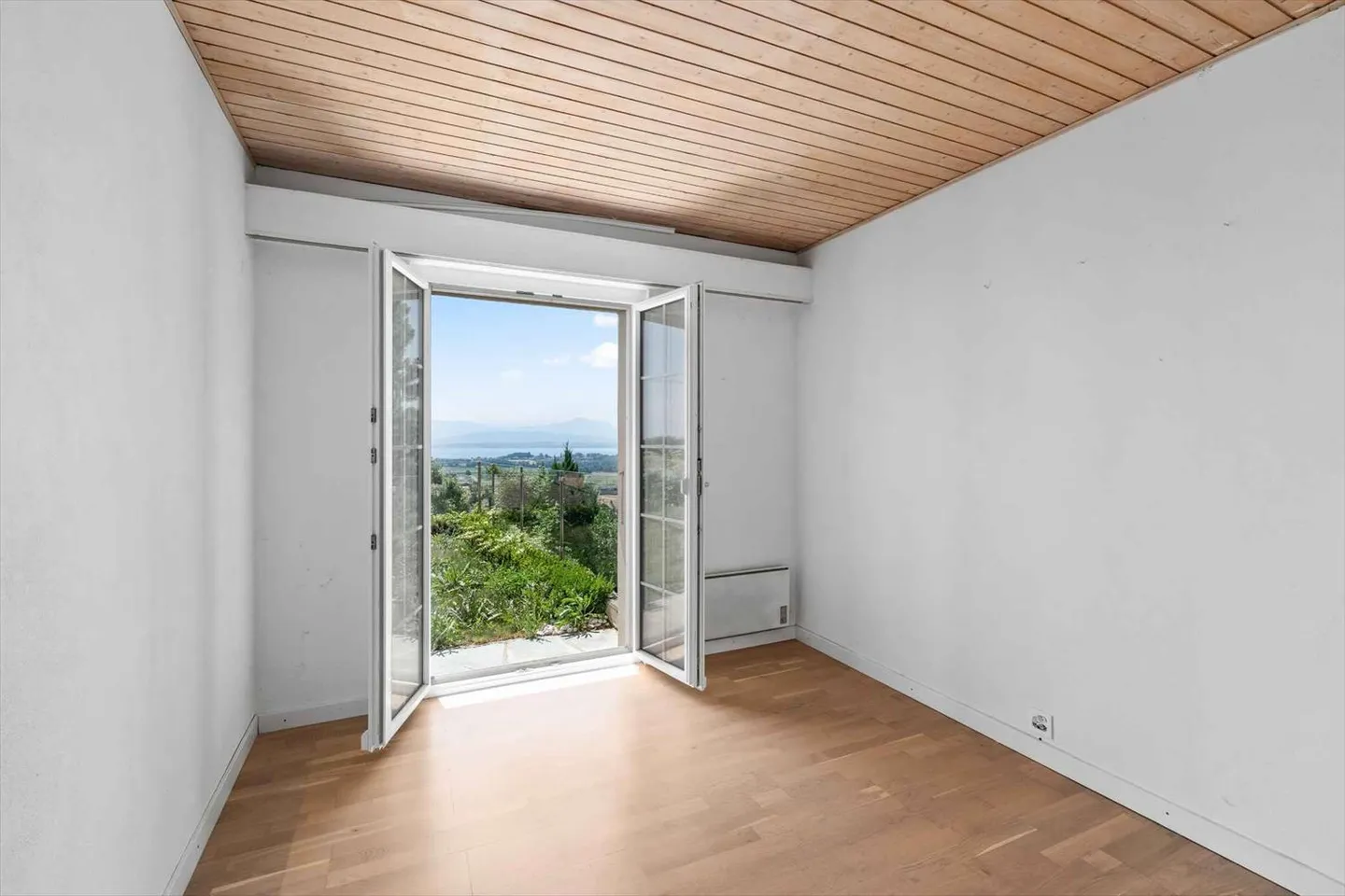 Posizione idilliaca con vista magnifica - Foto 10 di 13