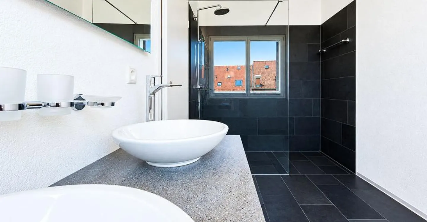 The Elegance of a Sumptuous Duplex with a View - Photo 13 of 13
